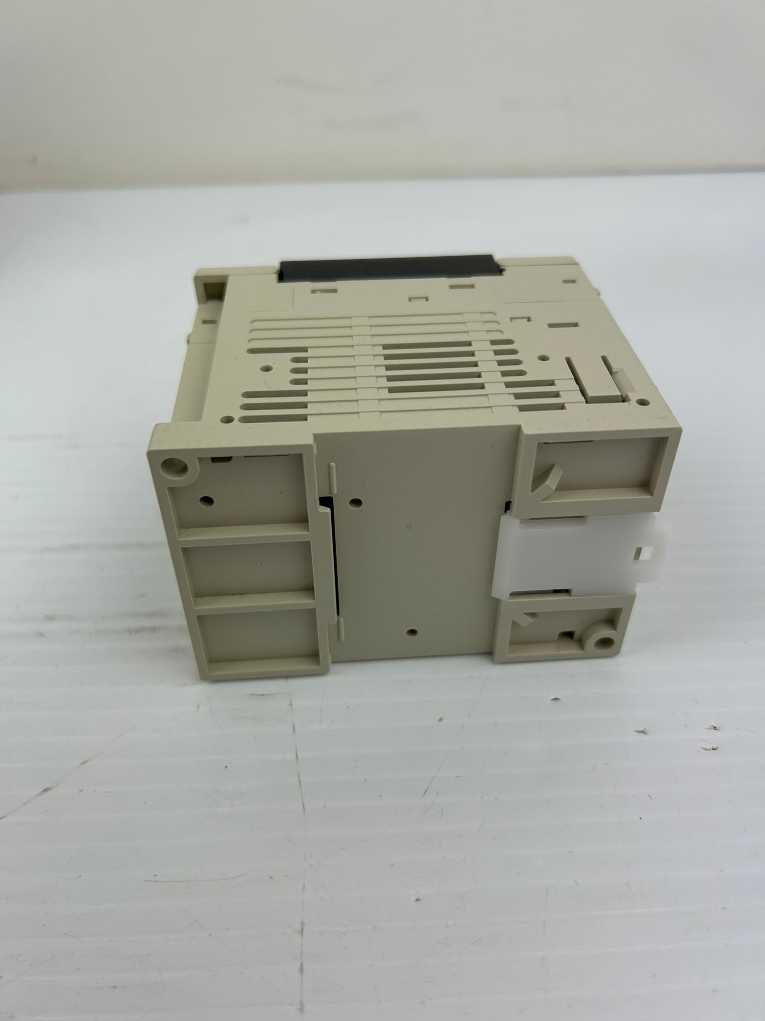 Mitsubishi FX3S-10MR/ES Melsec Programmable Controller 100-240VAC 50/60Hz 19W