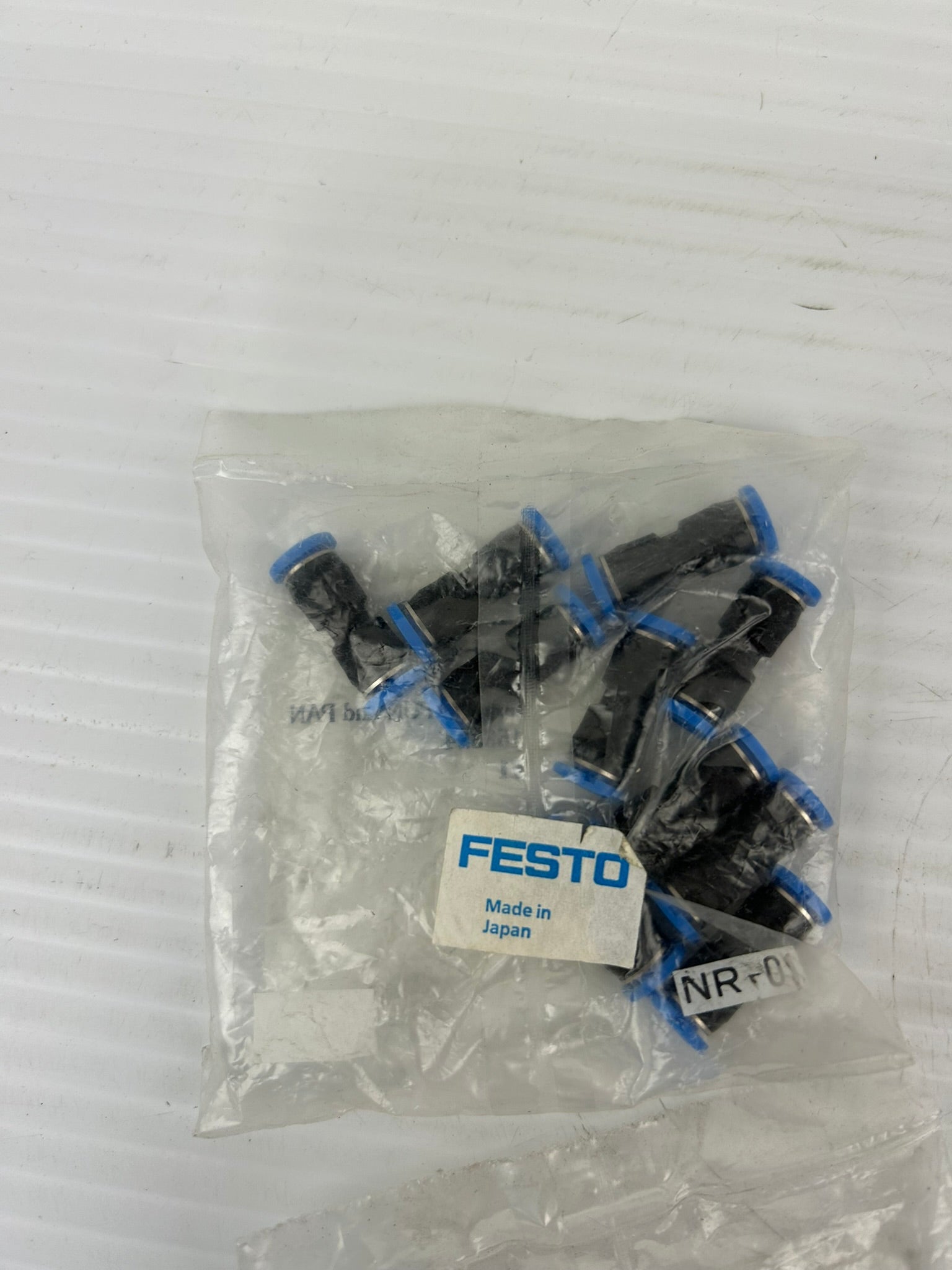 Festo QSM-4 Push In Connector 153324 - Lot of 20