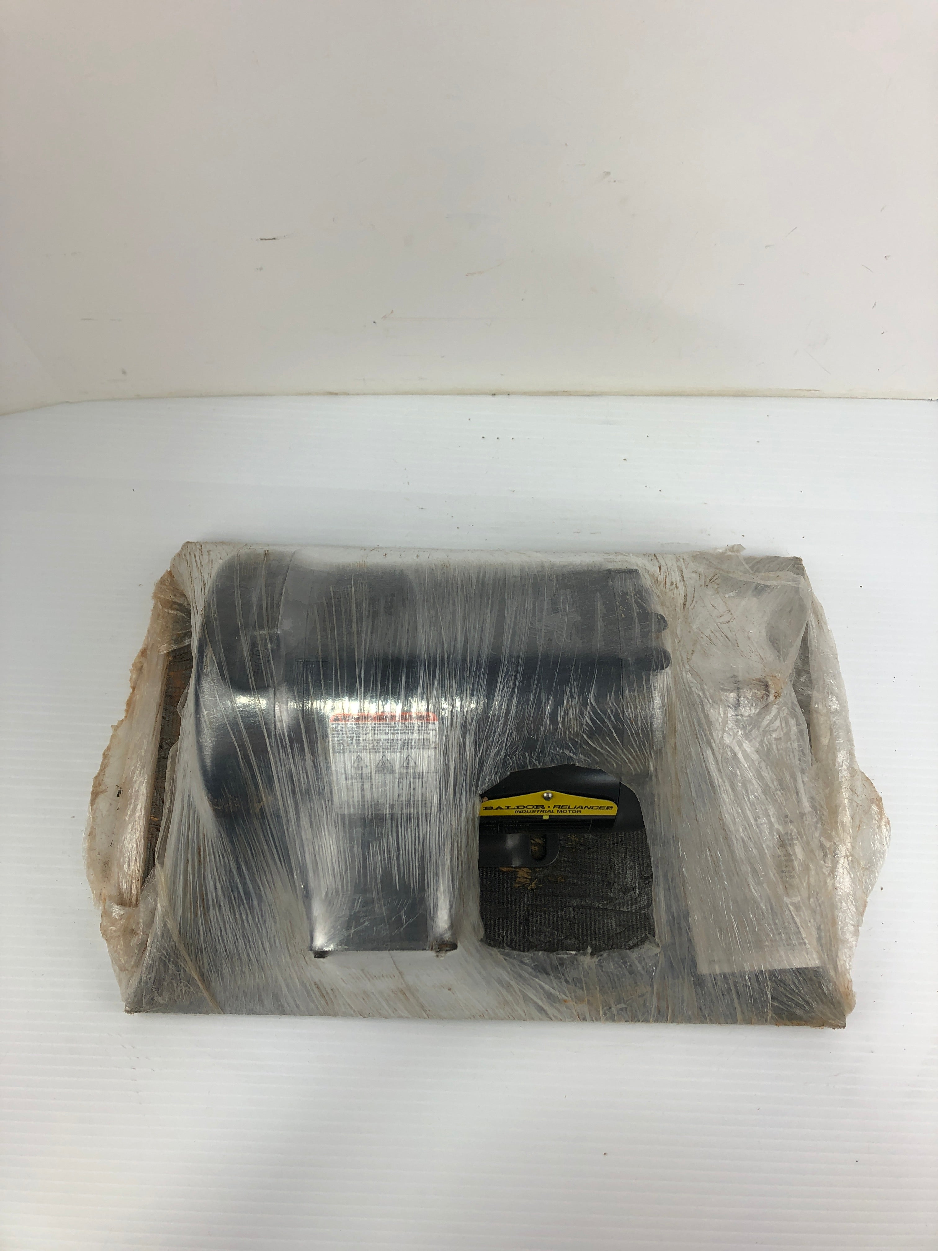 Baldor Reliance M3538 Industrial Motor 0.5HP 1725 RPM 3PH 56 Frame