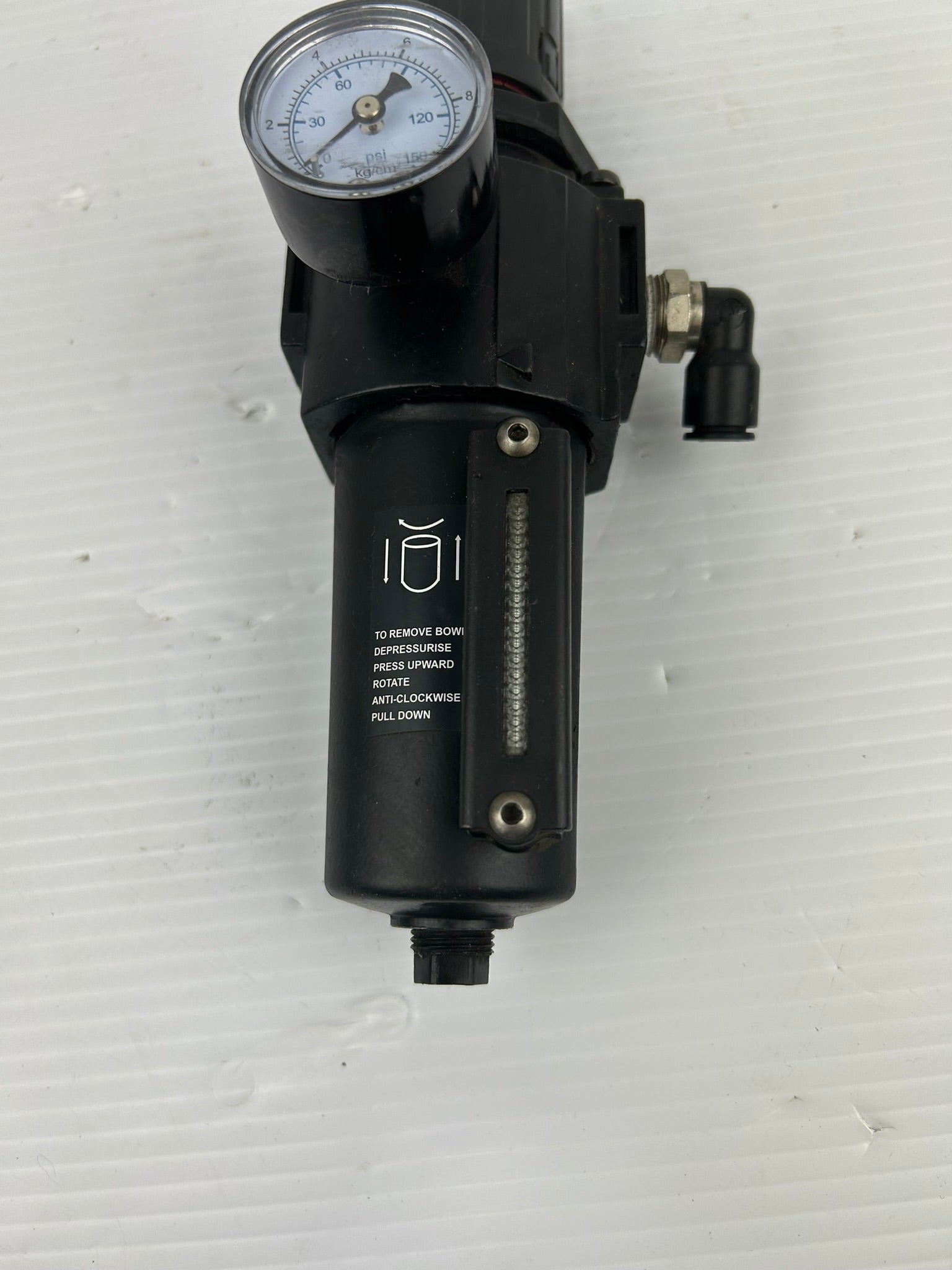 Fleetwood 1220-0401-011 Filter Regulator 3/8 NPT