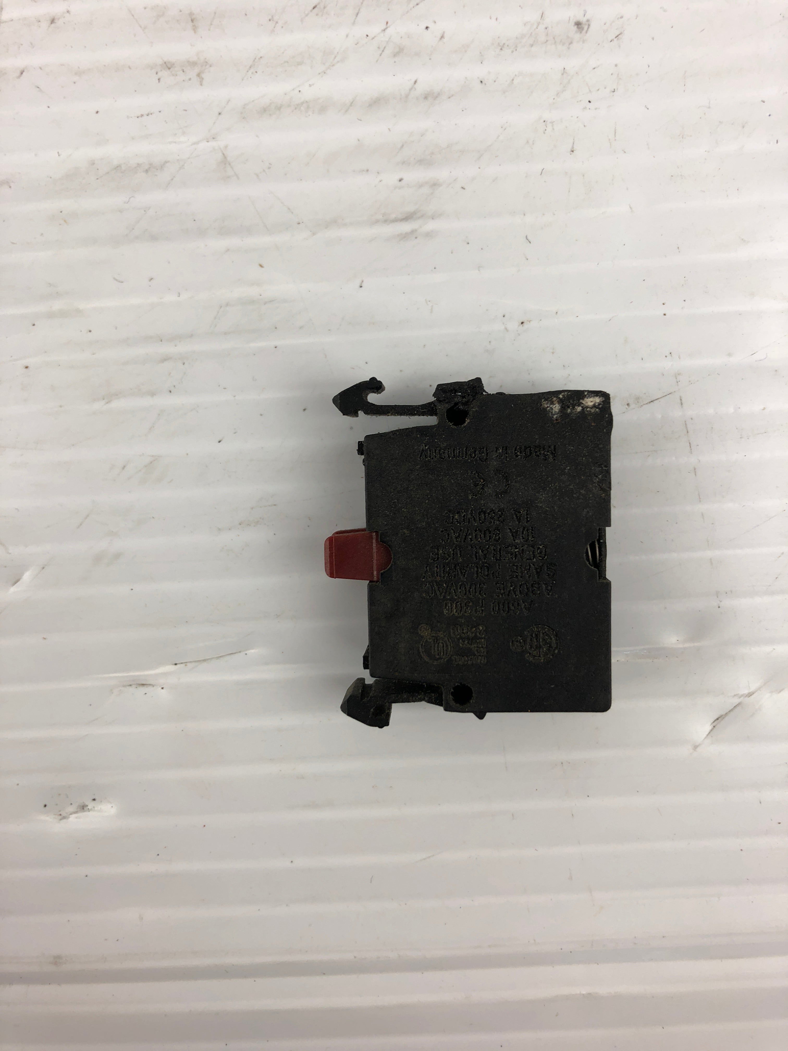 Eaton M22-K01 Contact Blocks - Lot of 13