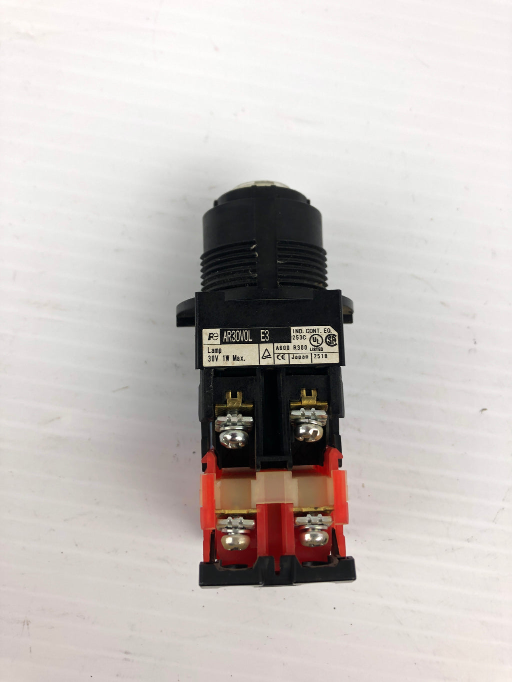 Fuji Electric AR30V0L E3 Push Button - Missing Top – Metal Logics, Inc.