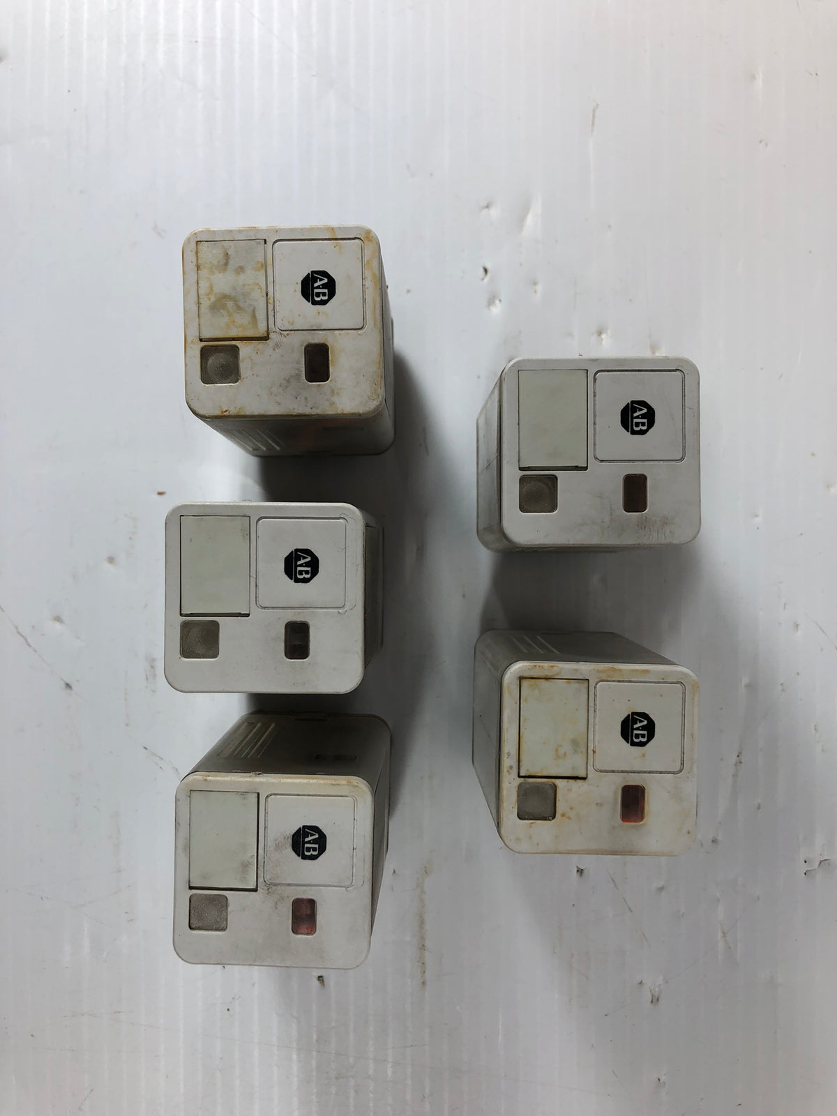 Allen-Bradley 700-HB32A1 Series C 120 VAC General Purpose Relays - Lot of 5