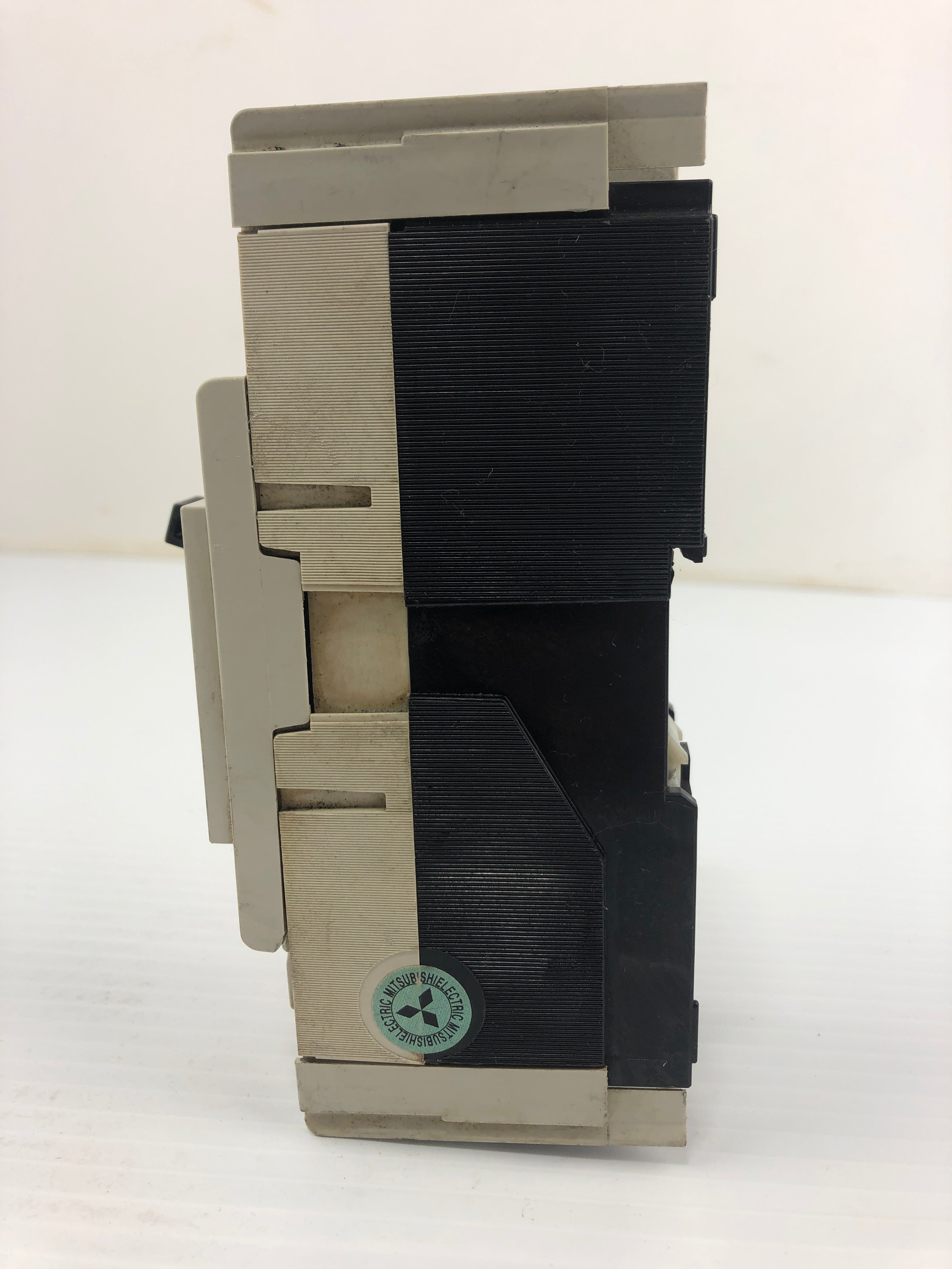 Mitsubishi NF50-SWU No-Fuse Breaker 20 Amp NF50-SWU2