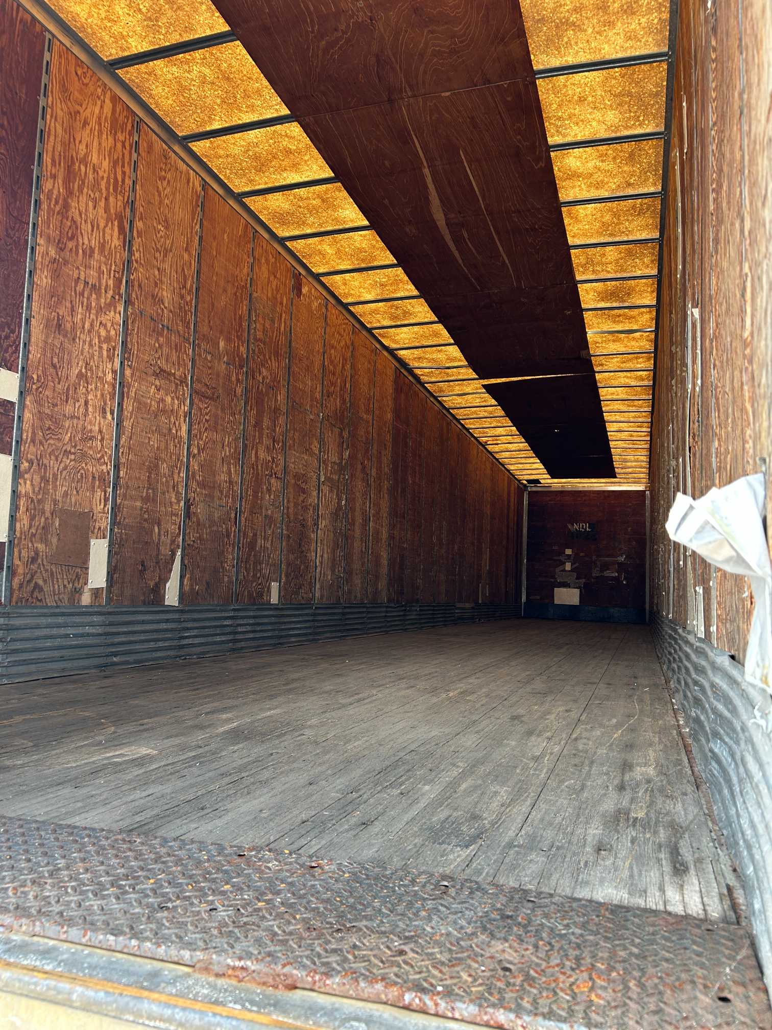 2004 Trailmobile 53' Dry Van Semi Trailer Air Ride Swing Doors 2MN01JAH541001015