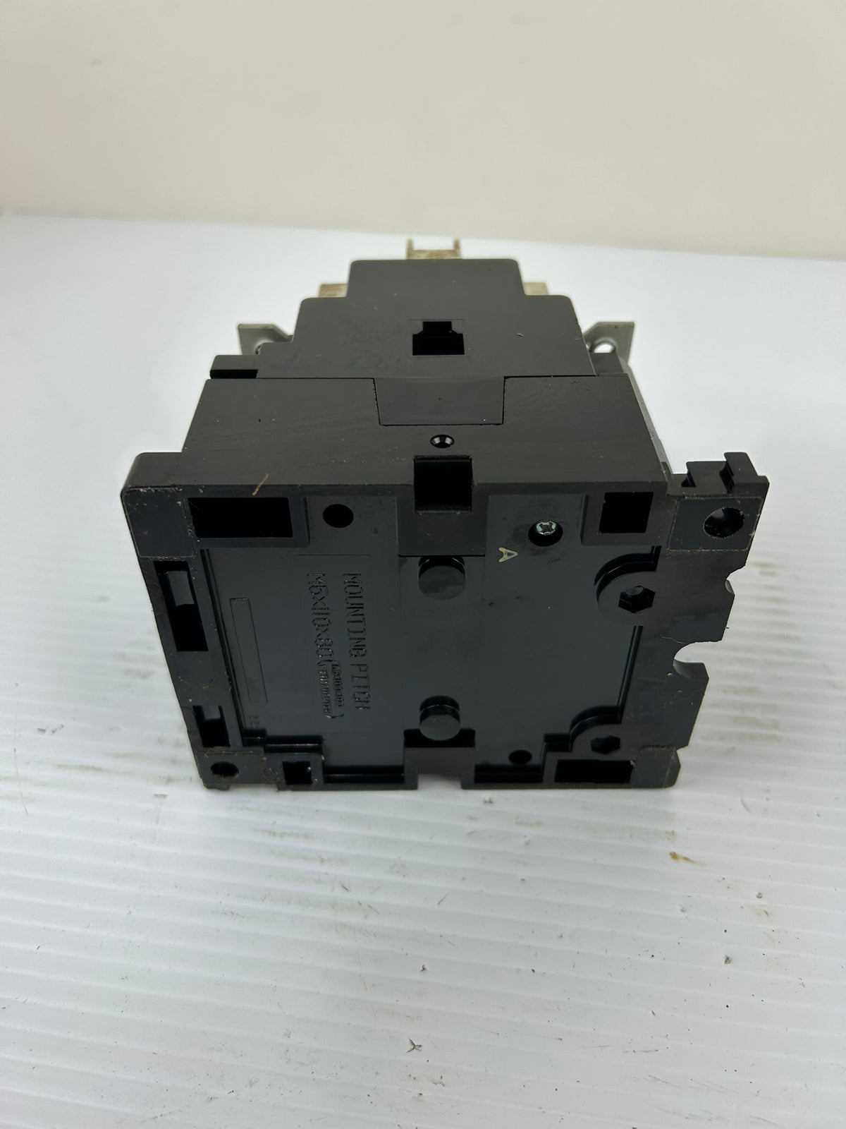 Mitsubishi S-N80 3 Pole 135A Contactor 600V AC Magnetic Motor Starter