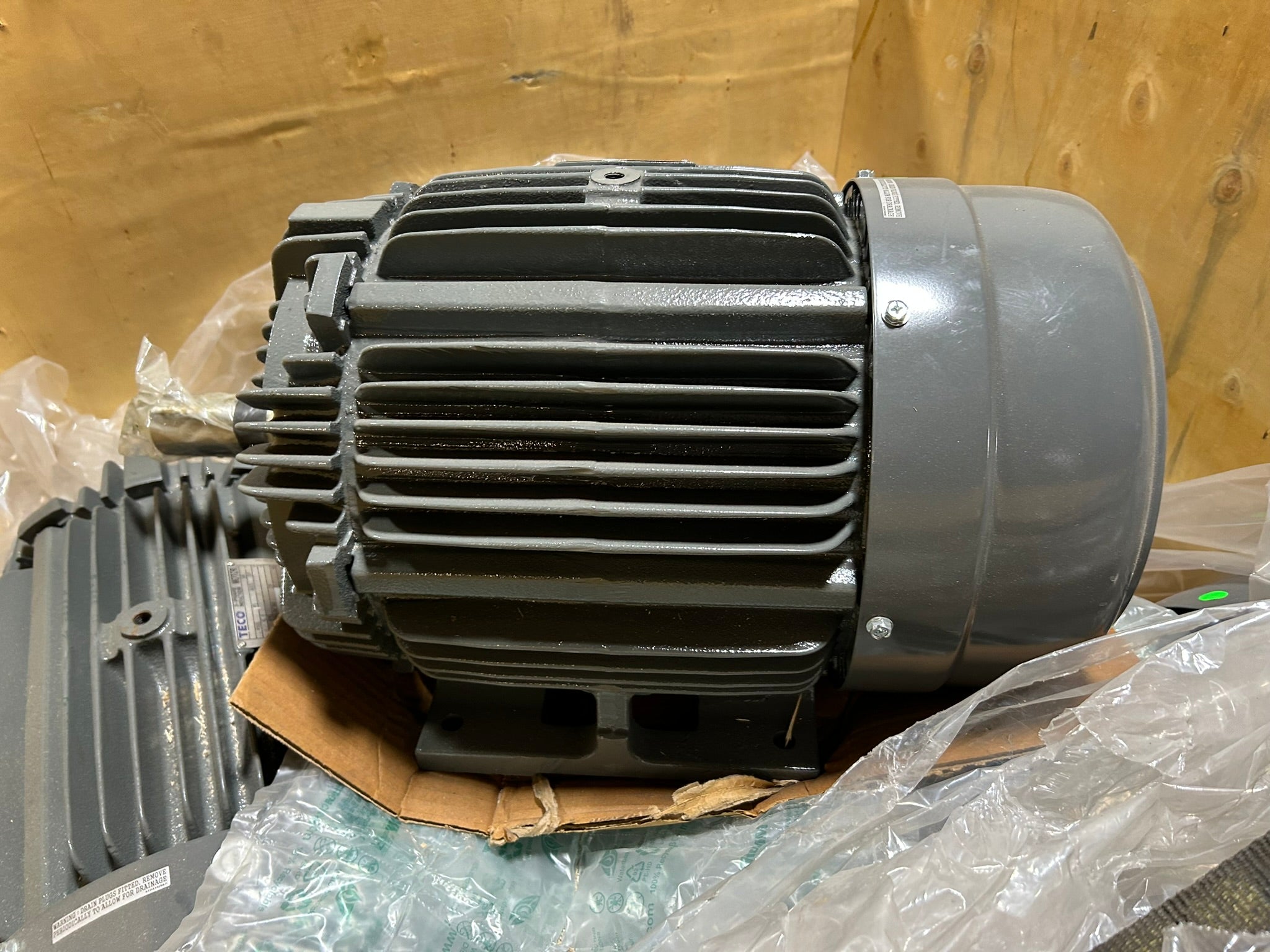 TECO AEEAKB-CAK 3 Phase Induction Motor 4 Pole 15 HP 11 KW 60 Hz 1770 RPM