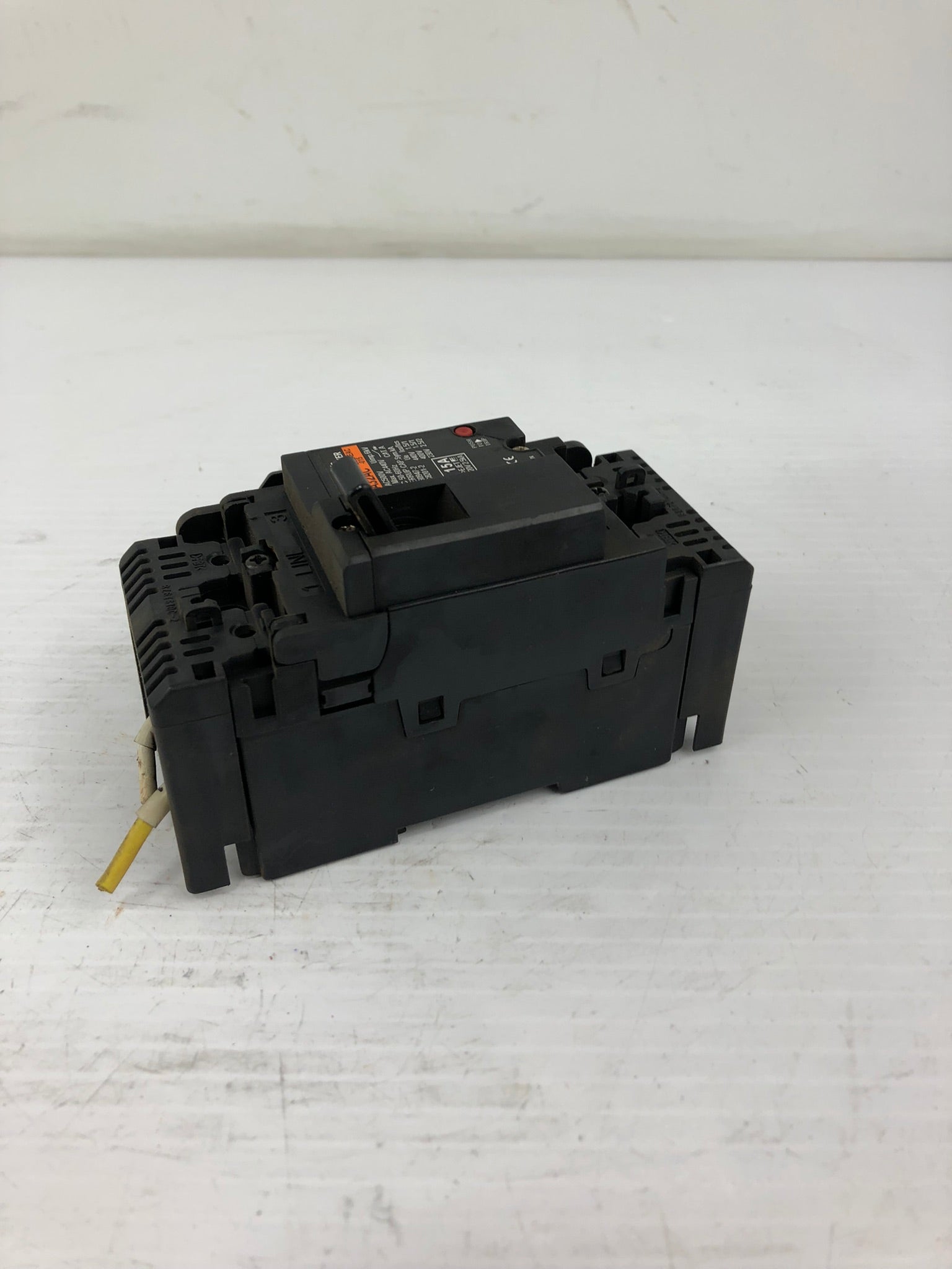 Fuji Electric EA32AC Circuit Breaker 15A