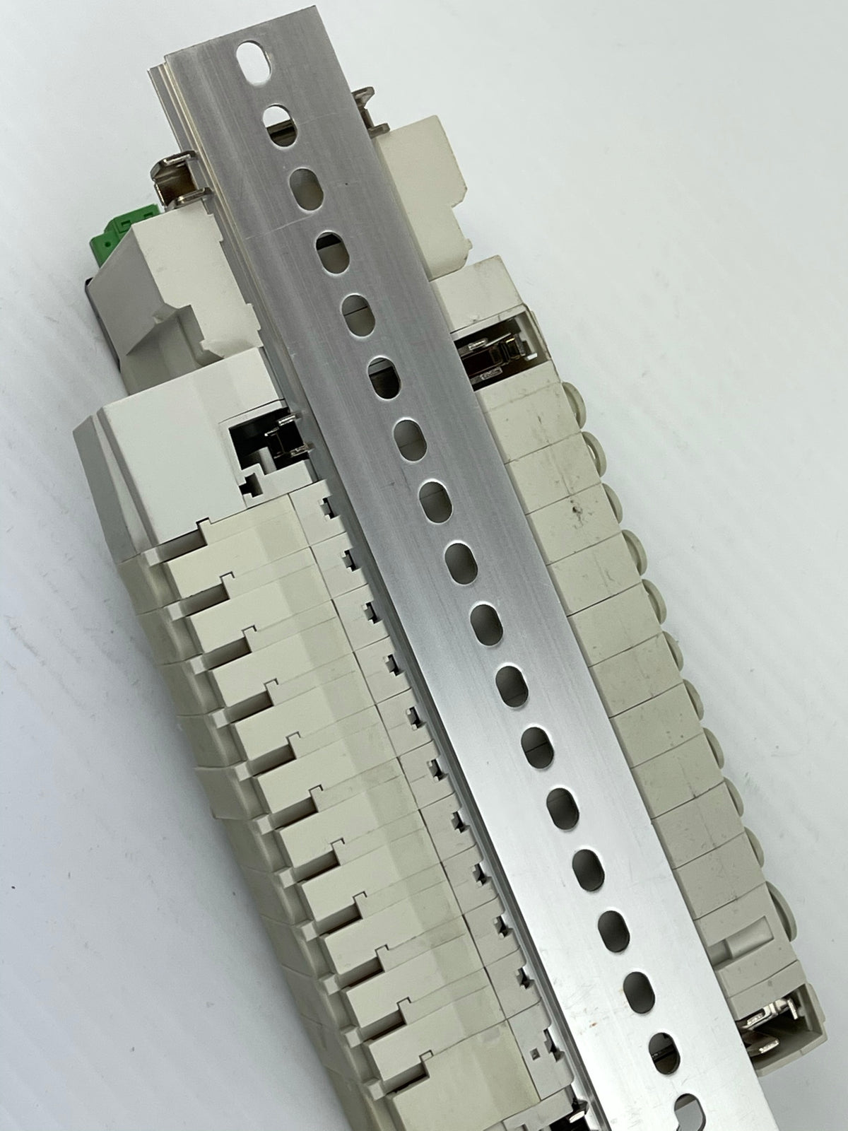 SMC DeviceNet EX122-SDN1 and Pneumatic Valve Manifold Assembly