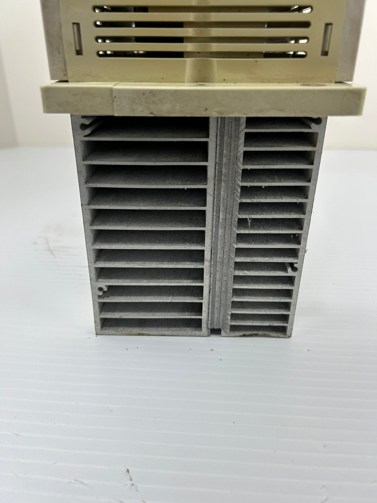 Mitsubishi MDS-CH-V1-90 Servo Drive Unit 9kW 400V CNC MELDAS 3 Phase