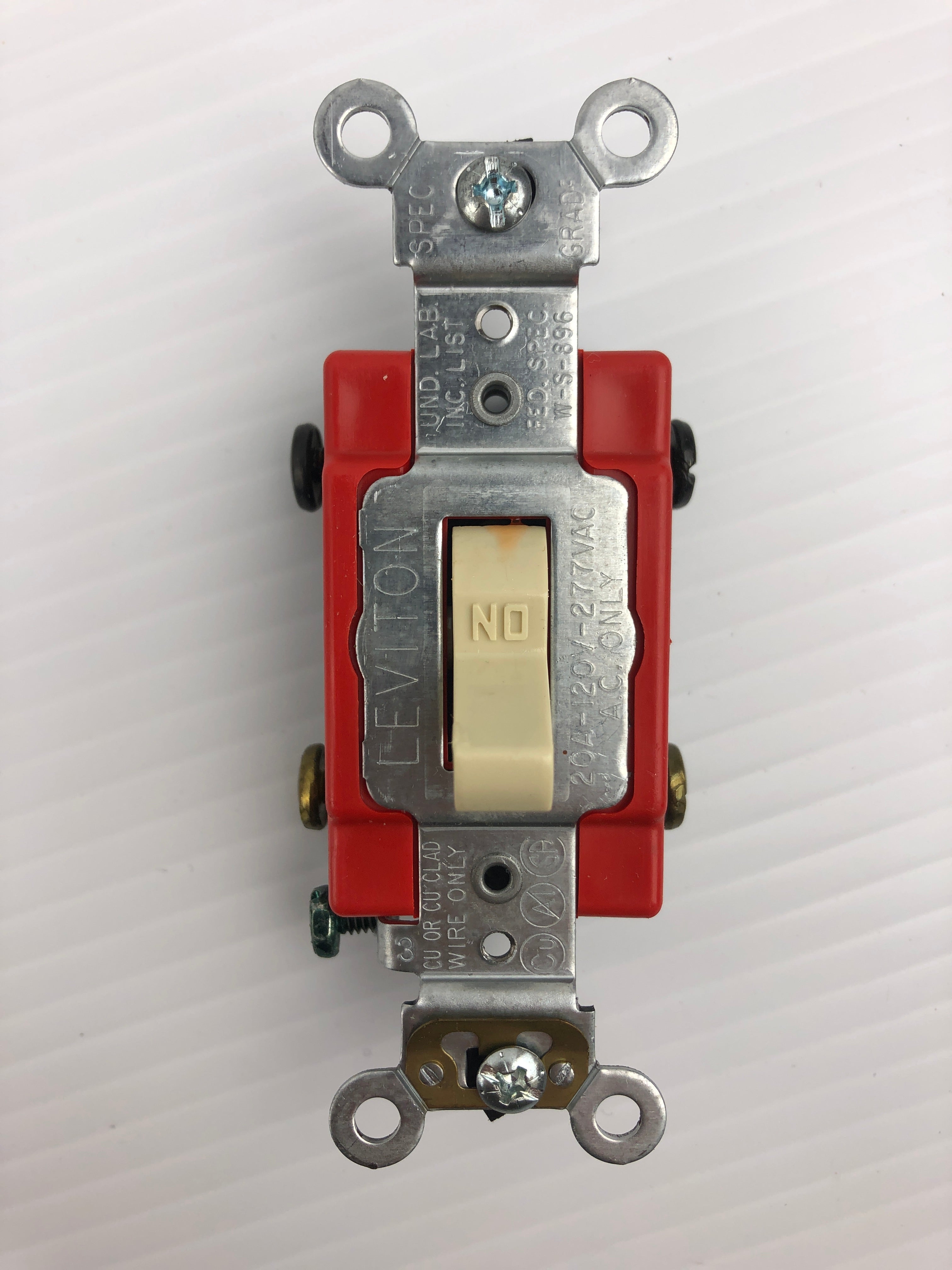 Leviton 1122-2I Toggle On/Off Light Switch 120-277V 20A 2P - Box of 10