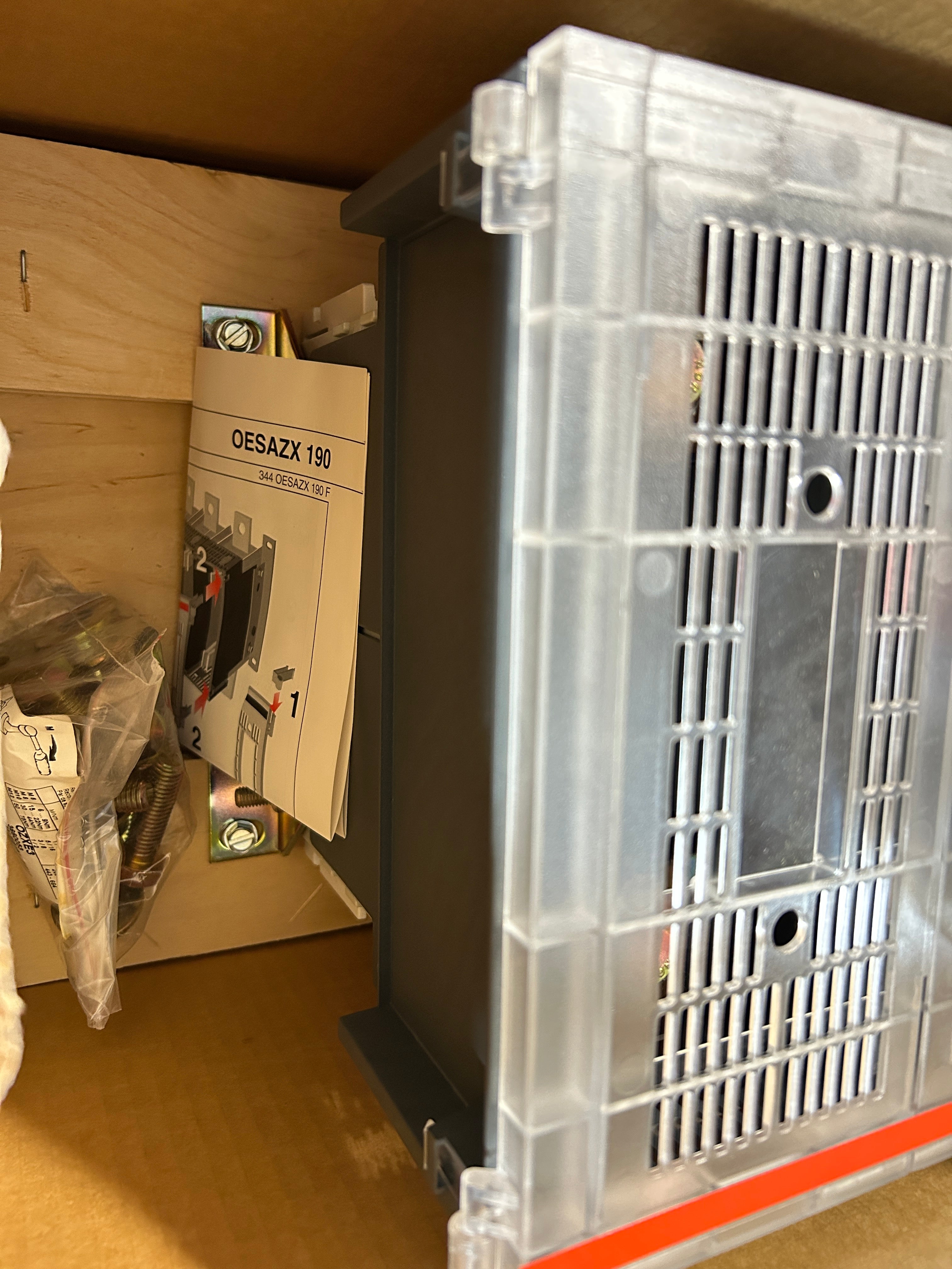 ABB OES800L3 Fusible Disconnect Switch 3P 800A 600VAC 3PH OES800L3PAB