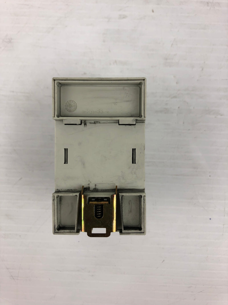 Luetze 680572 Control Cabinet Outlet for Hat Rail ST-3/S 16A 250V