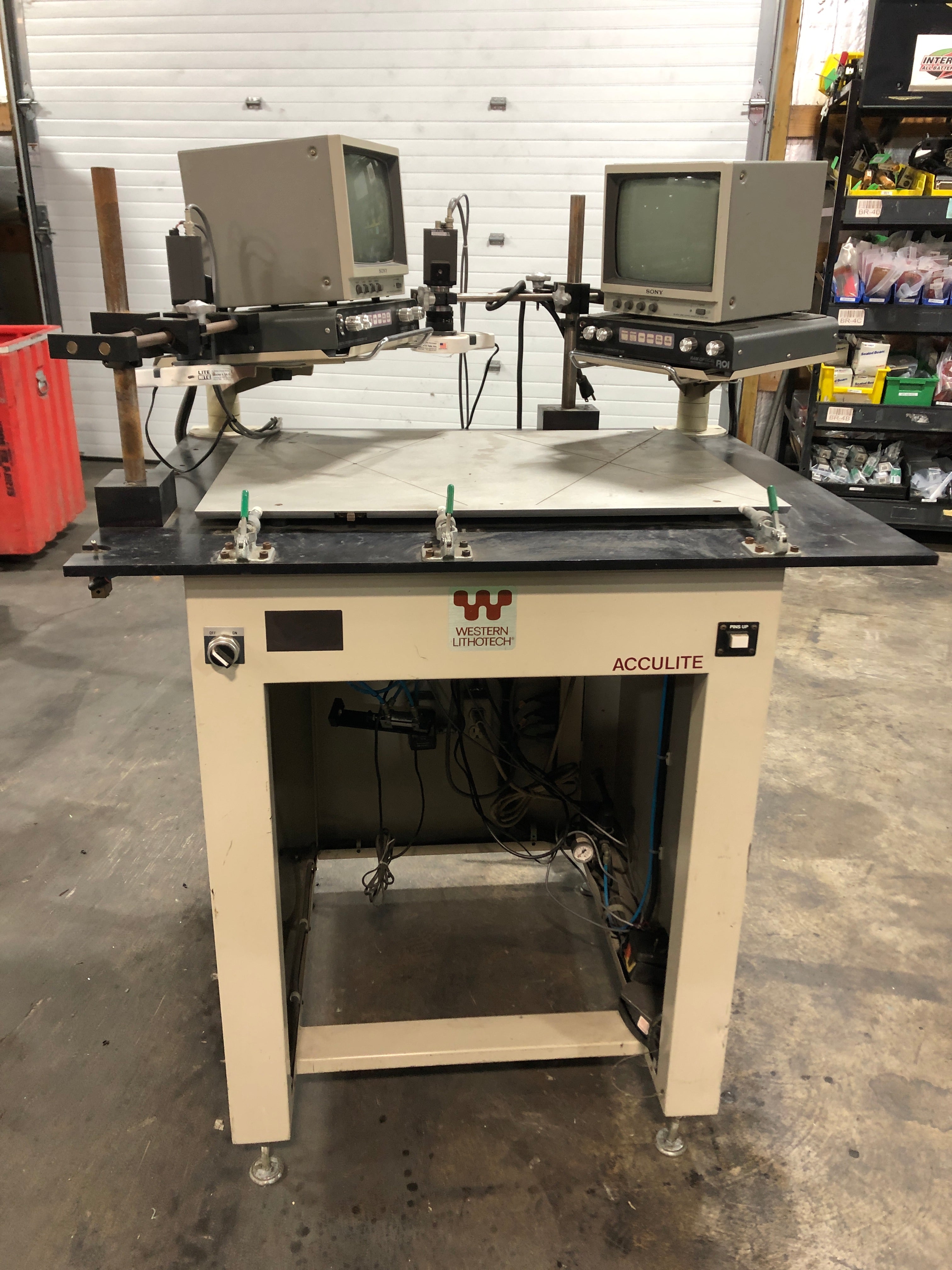 Western Lithotech W2675 Acculite Machine with Two Monitors 1PH 60 Cycle 1 FLA