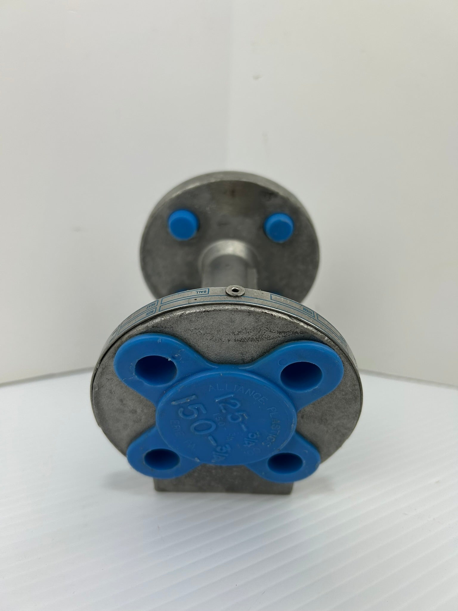 Milwaukee F90SS150R-02 Manual Flanged Ball Valve CF8M 3/4" 275PSIG