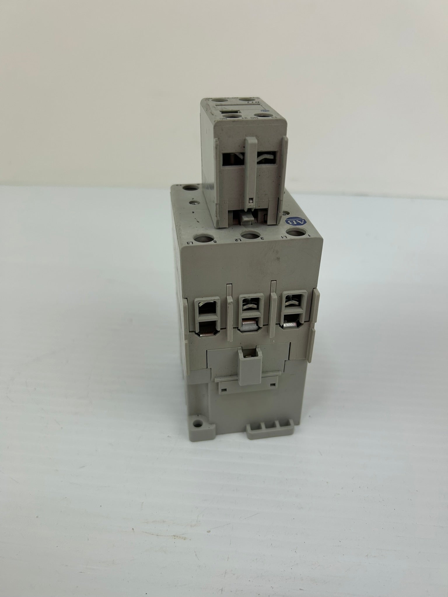 Allen-Bradley 100-C43*00 Contactor Series A With 100-F Auxiliary Contact Block