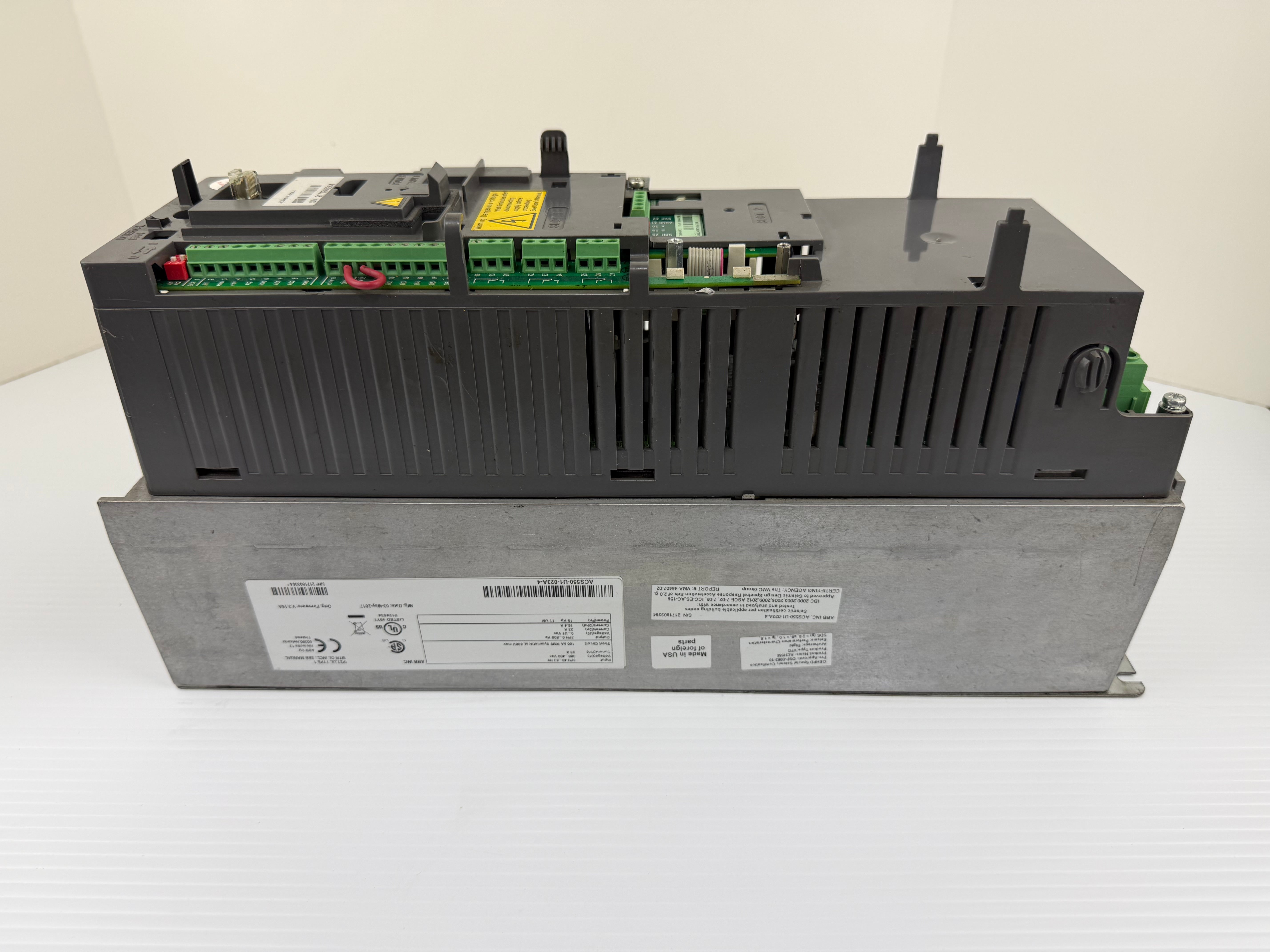 ABB Inverter ACS550-U1-023A-4 3PH 48/63Hz 380/480VAC 23A 15HP