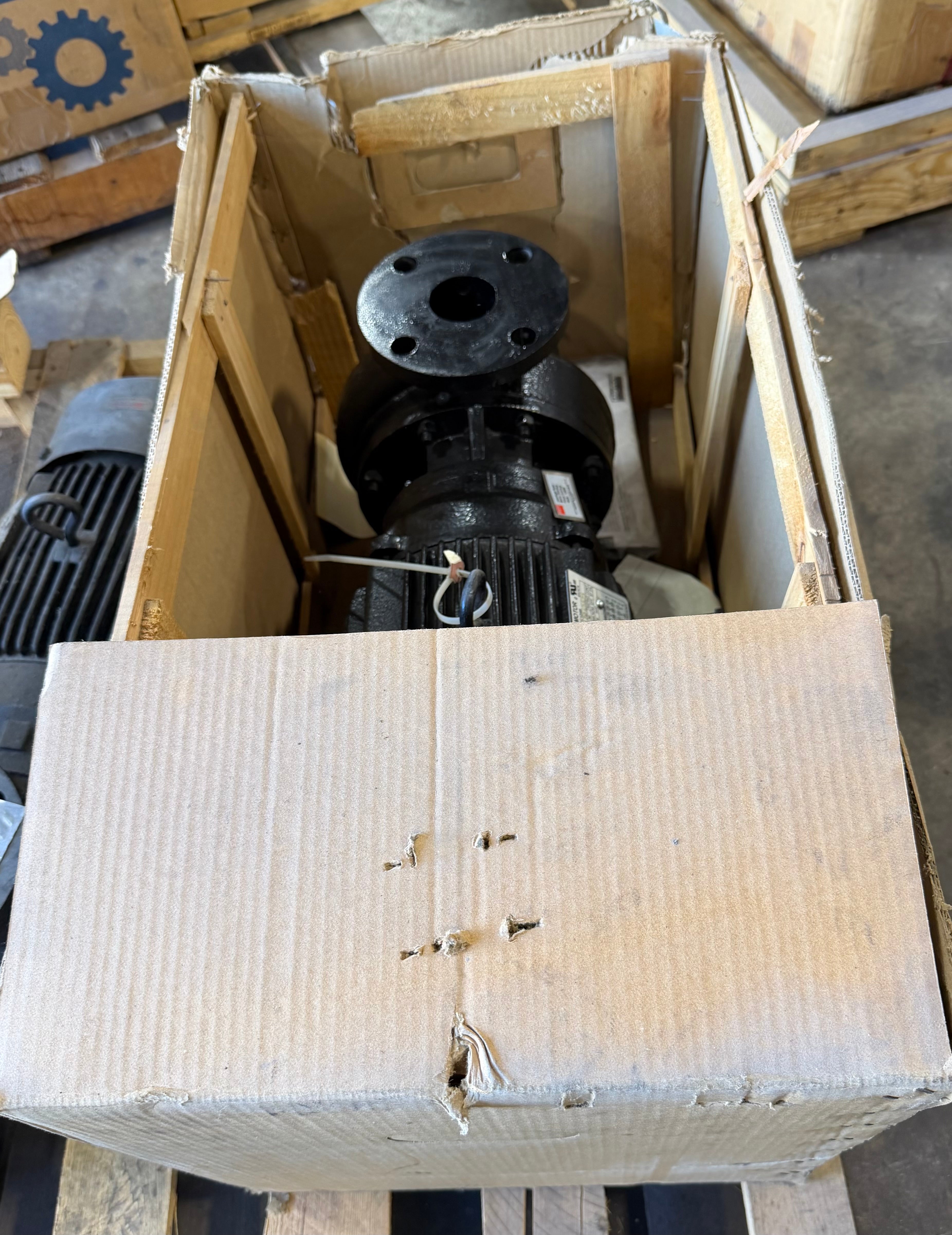 Dayton LTDH23TCE 5HP Motor 184JM 208-230/460V 3PH 3450RPM TEFC Pump Motor