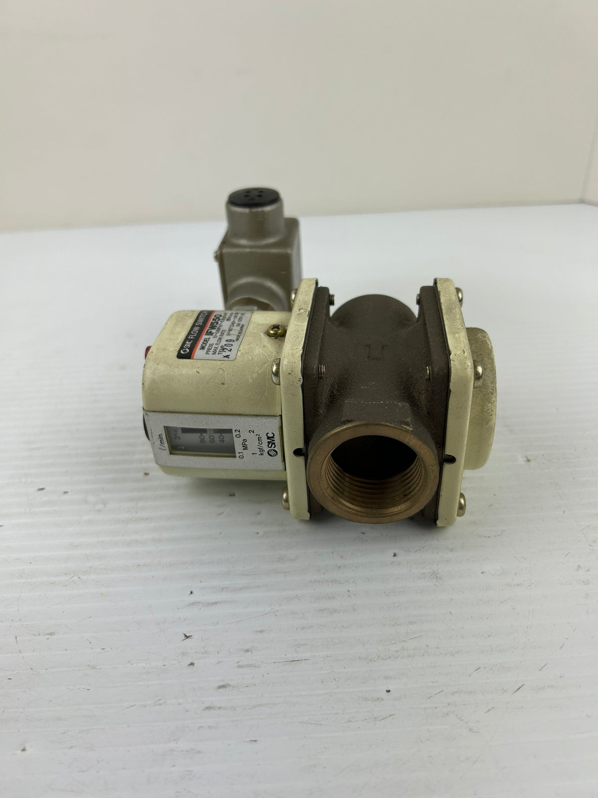SMC IFW550 Industrial Flow Switch 50 L/min 5A 125V AC