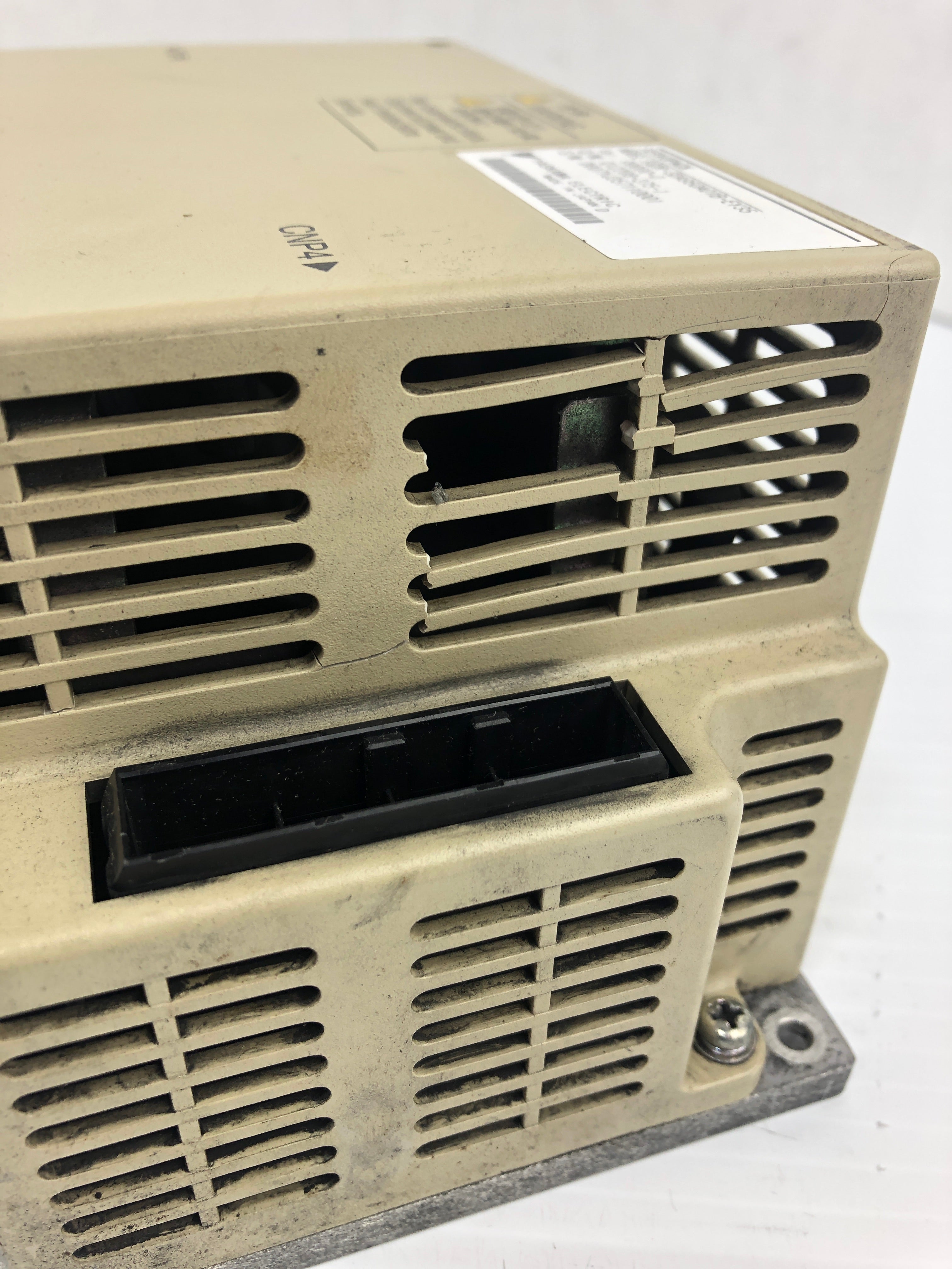 Yaskawa SGDR-SDA950A01B-EY35 Servopack Drive - BROKEN CASE