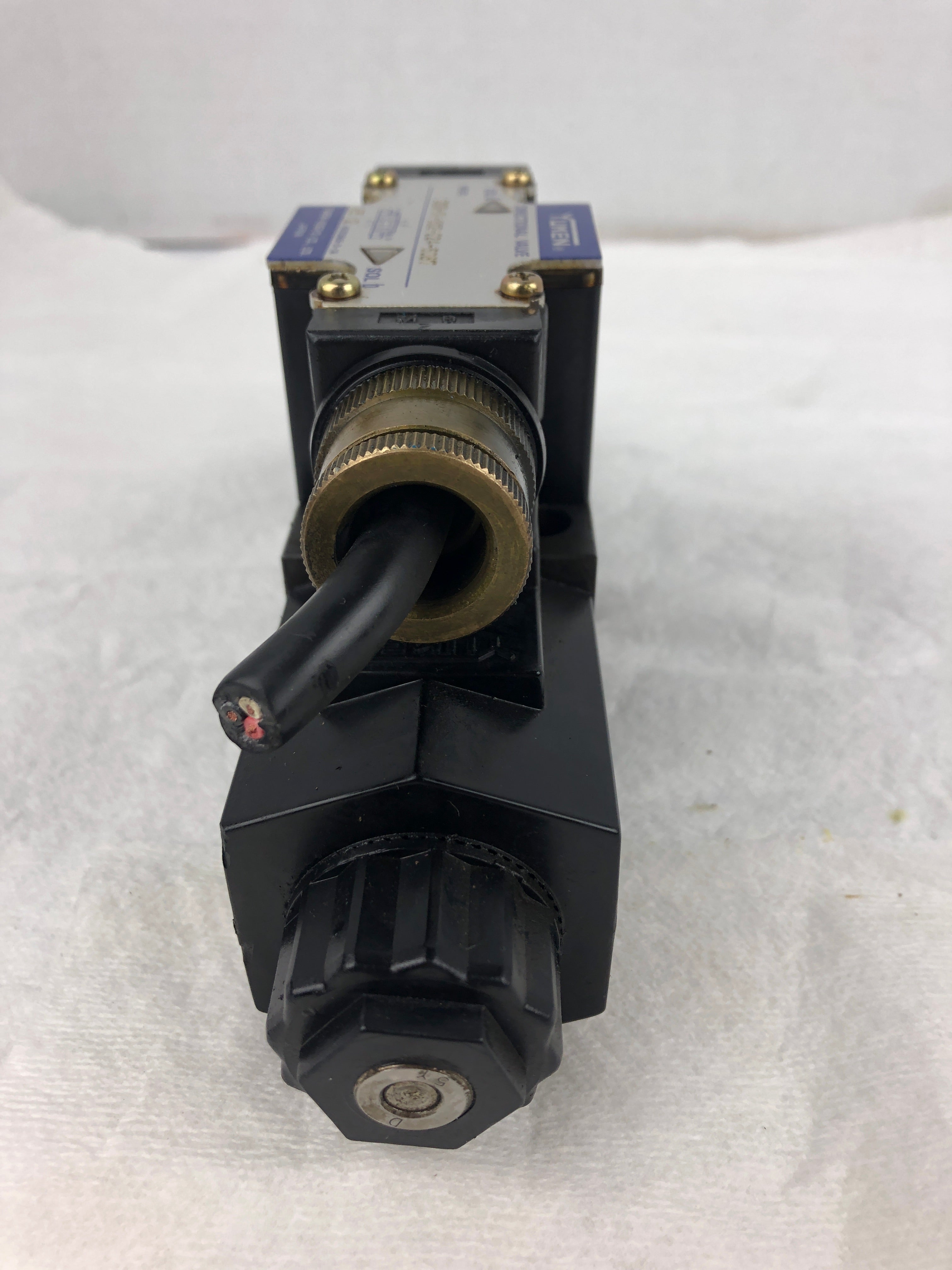 Yuken DSG-01-3C2-D24-5087 Directional Valve