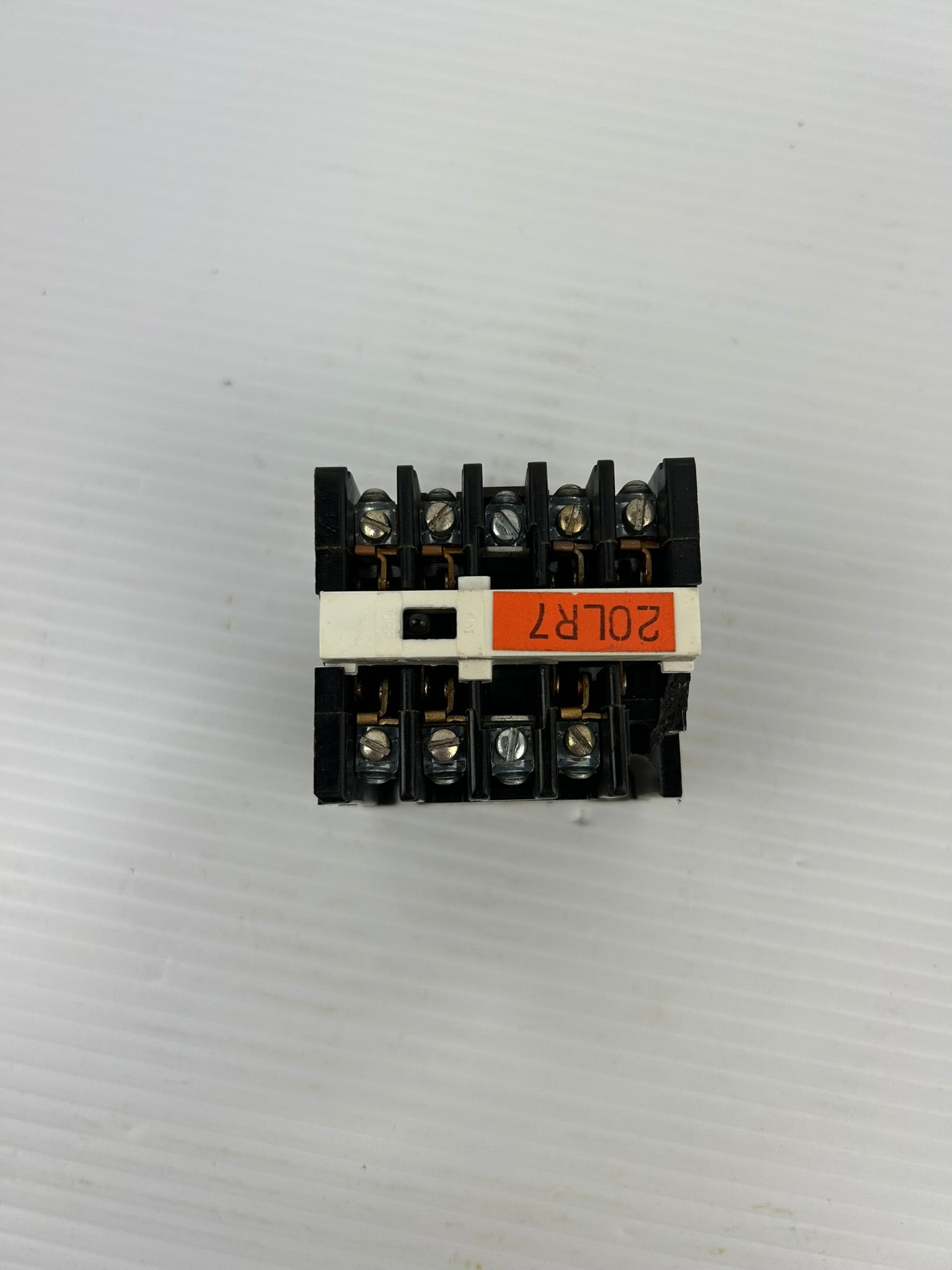 General Electric CR120A04002AA Industrial Relay Series A 300VAC 10A