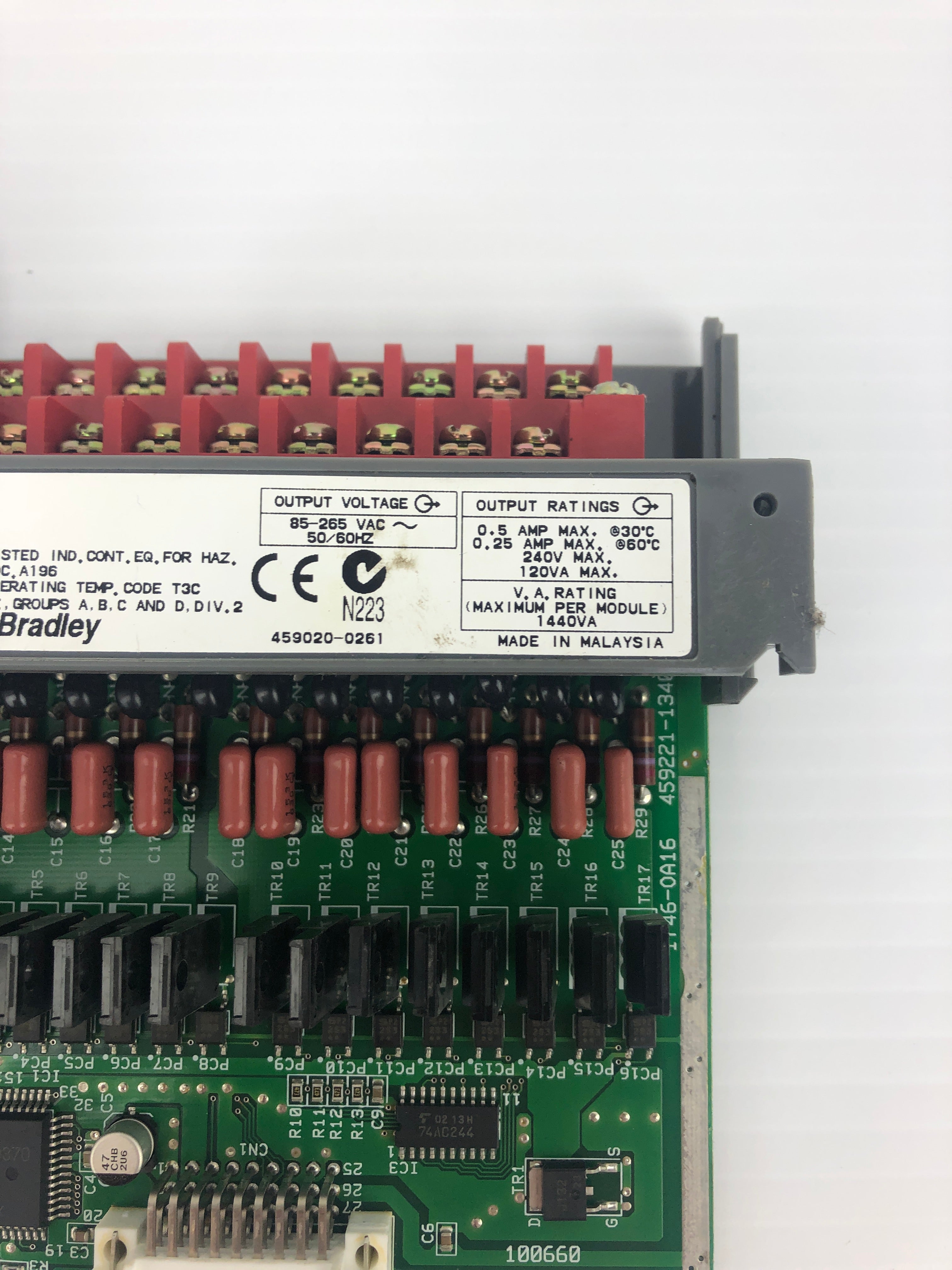 Allen-Bradley 1746-0A16 PLC Output Module SLC 500 Series D - No Door