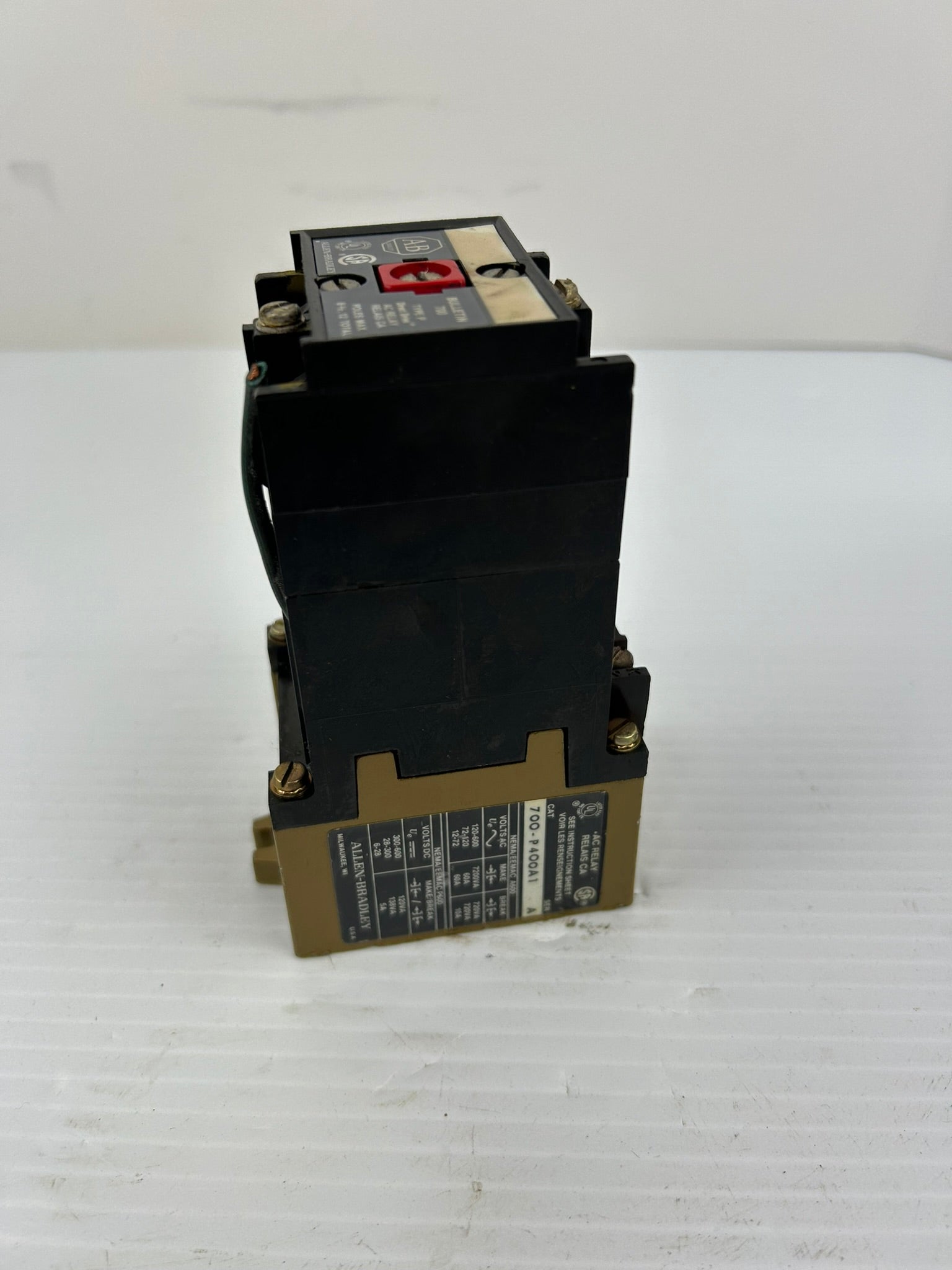 Allen-Bradley 700-P400A1 AC Relay Series A
