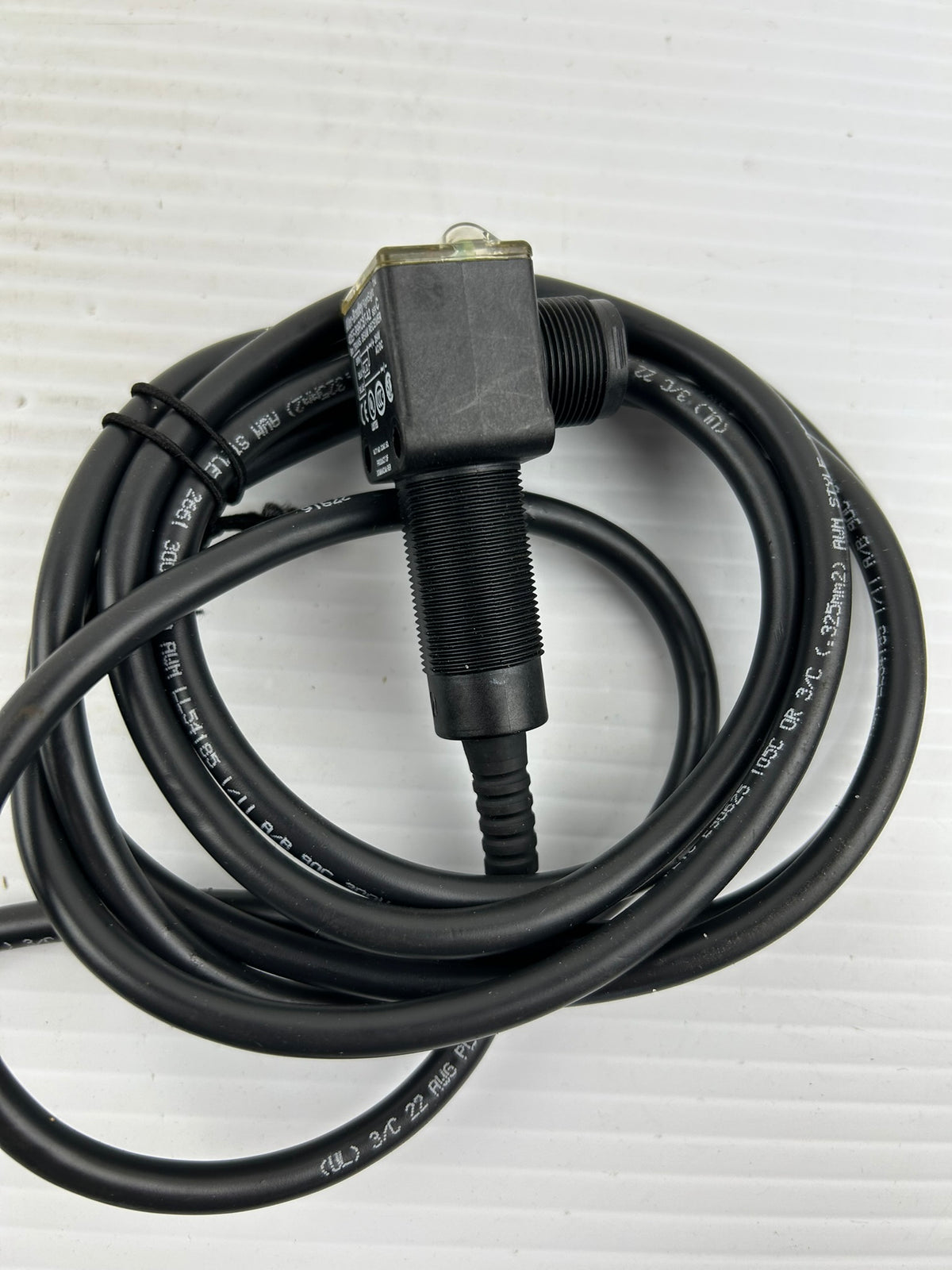 Allen Bradley 42EF-R9RCBT-A2 Polarized Retroreflective Sensor Photoswitch Ser. C