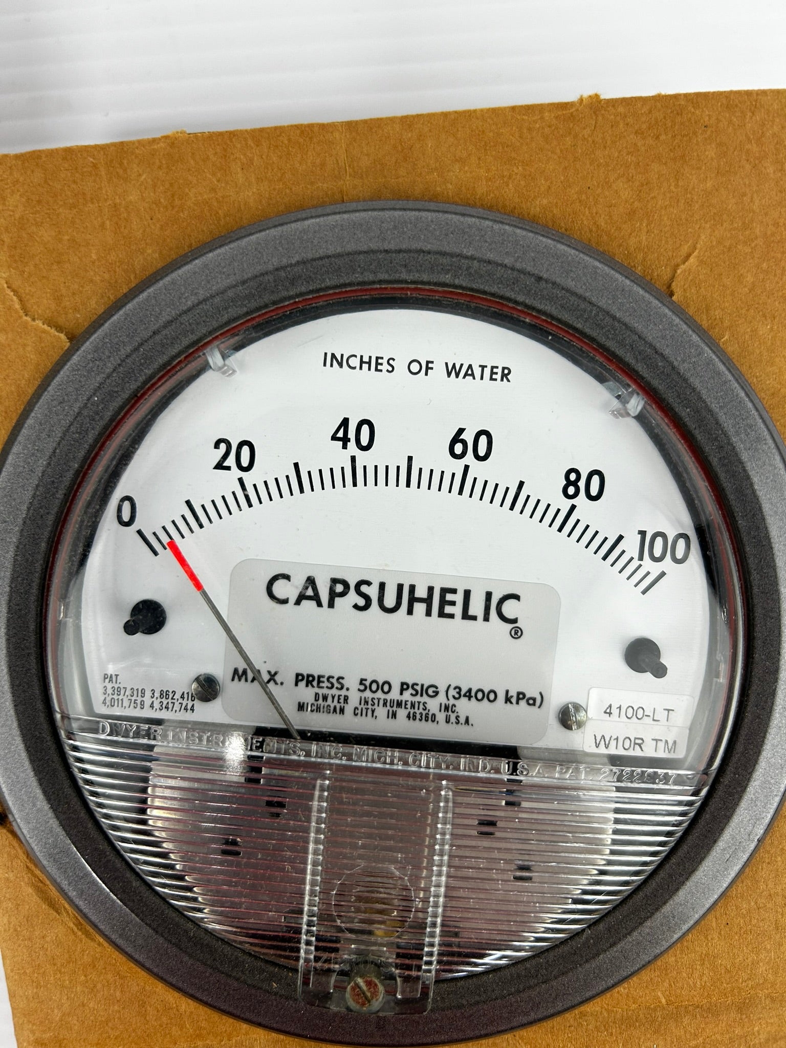 Dwyer 4100-LT Capsuhelic Pressure Gauge W10R 0-100" of Water