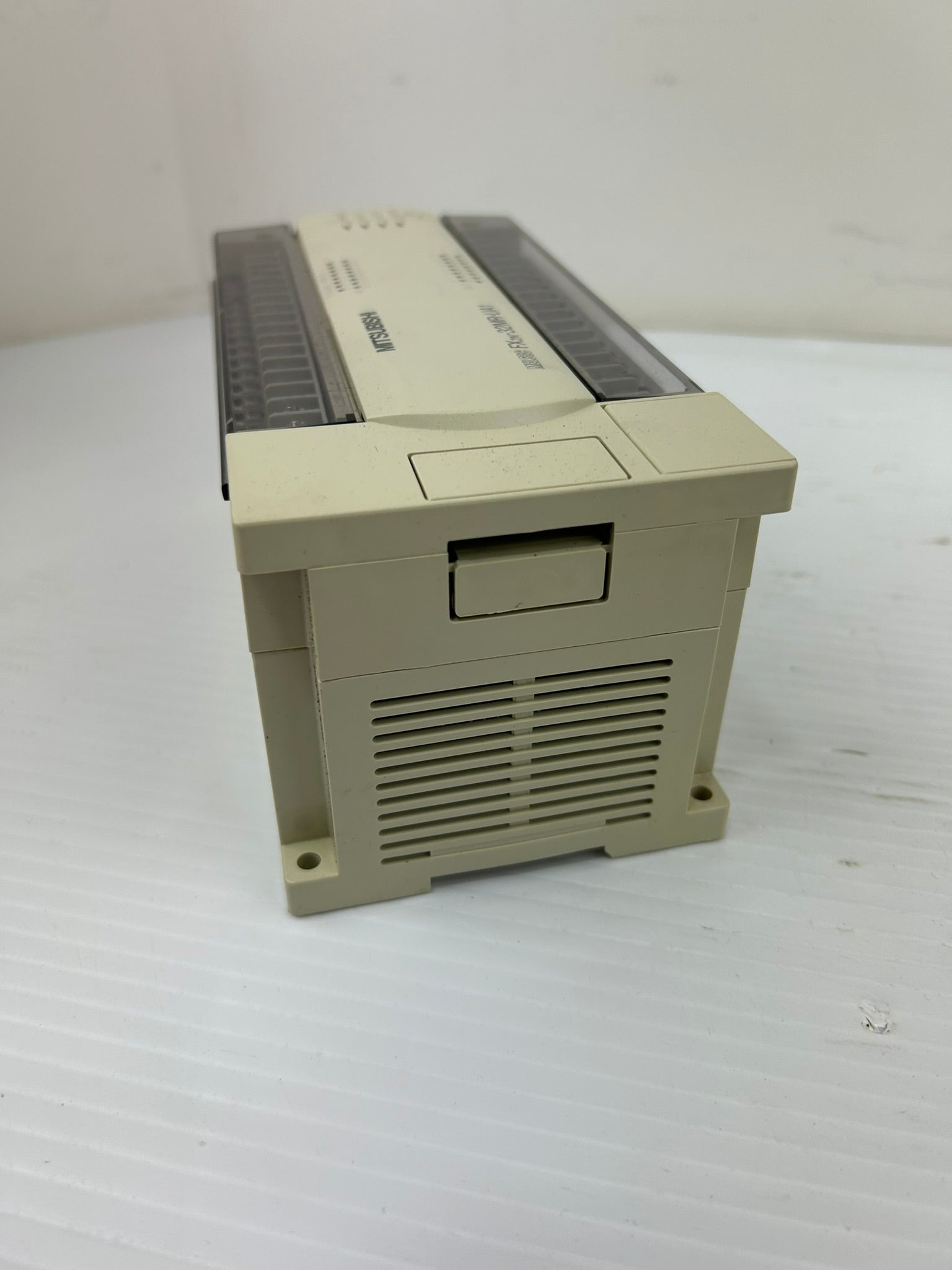 Mitsubishi Melsec FX2N-32MR-UA1/UL Programmable Logic Controller Module