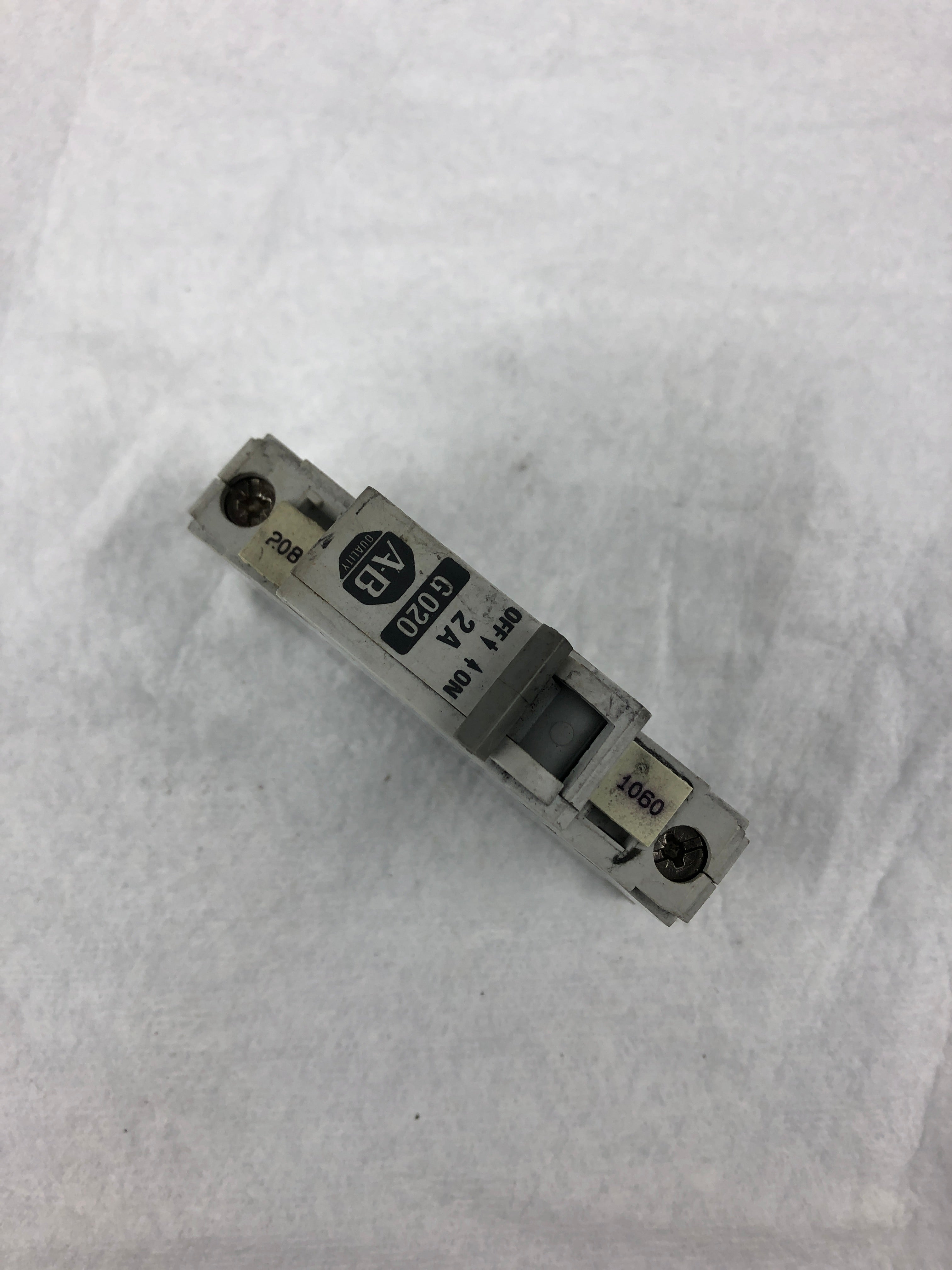 Allen-Bradley 1492-CB1 Single Pole Circuit Breaker G020 Series B 2A