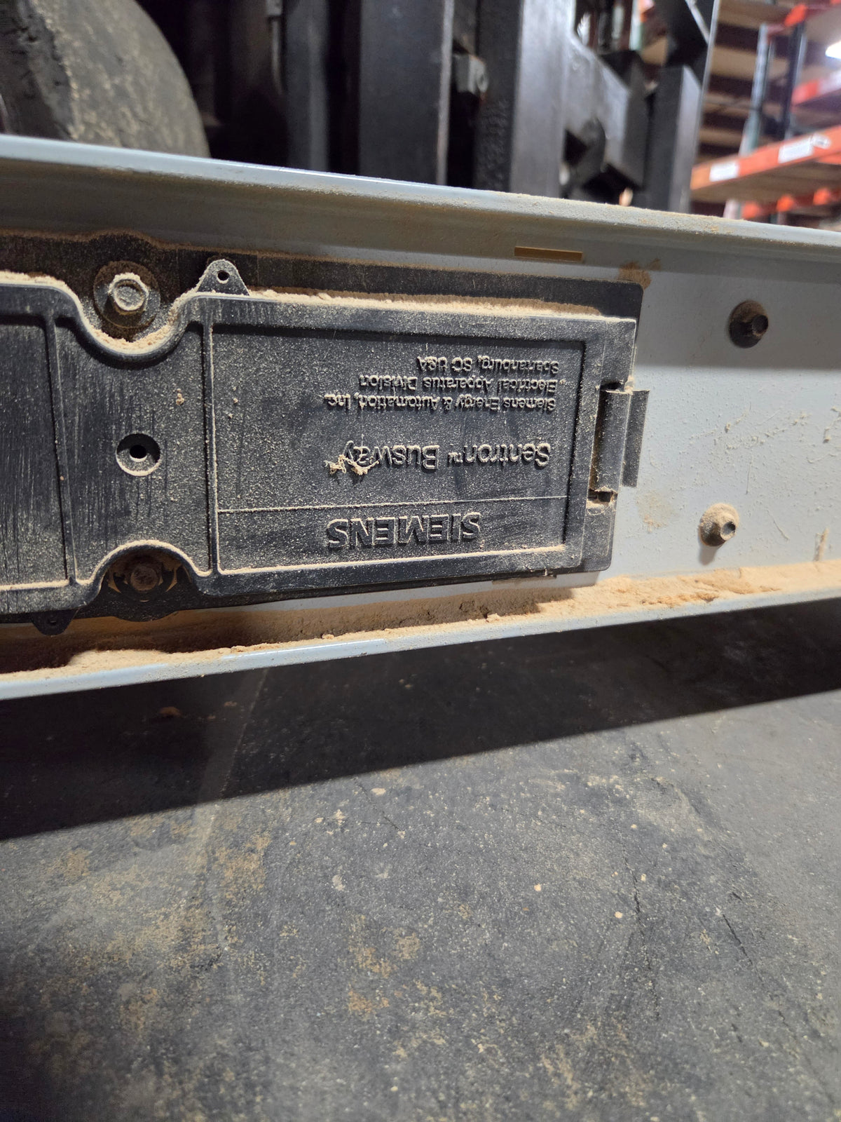 Siemens Sentron Busway Plug-in Straight Busbar 10' 71183-A00A01 Copper 3PH 4W
