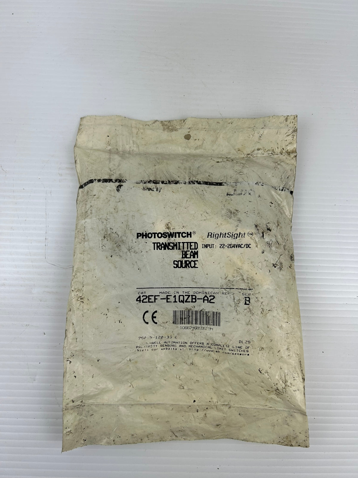 Allen Bradley 42EF-E1QZB-A2 RightSight Photoswitch Transmitted Beam Source 2M