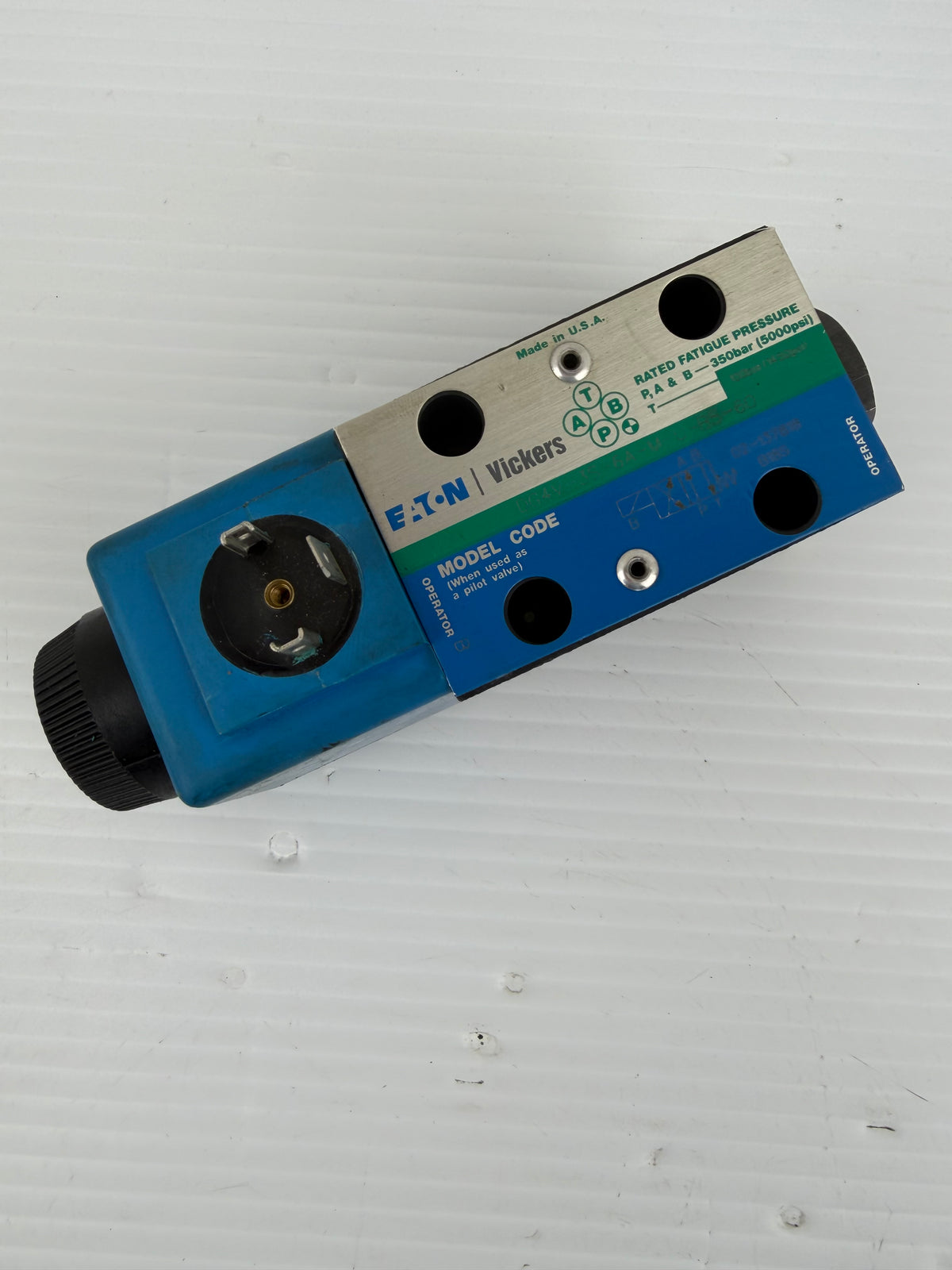 Eaton Solenoid Directional Valve DG4V-3S-6A-M-U-B5-60