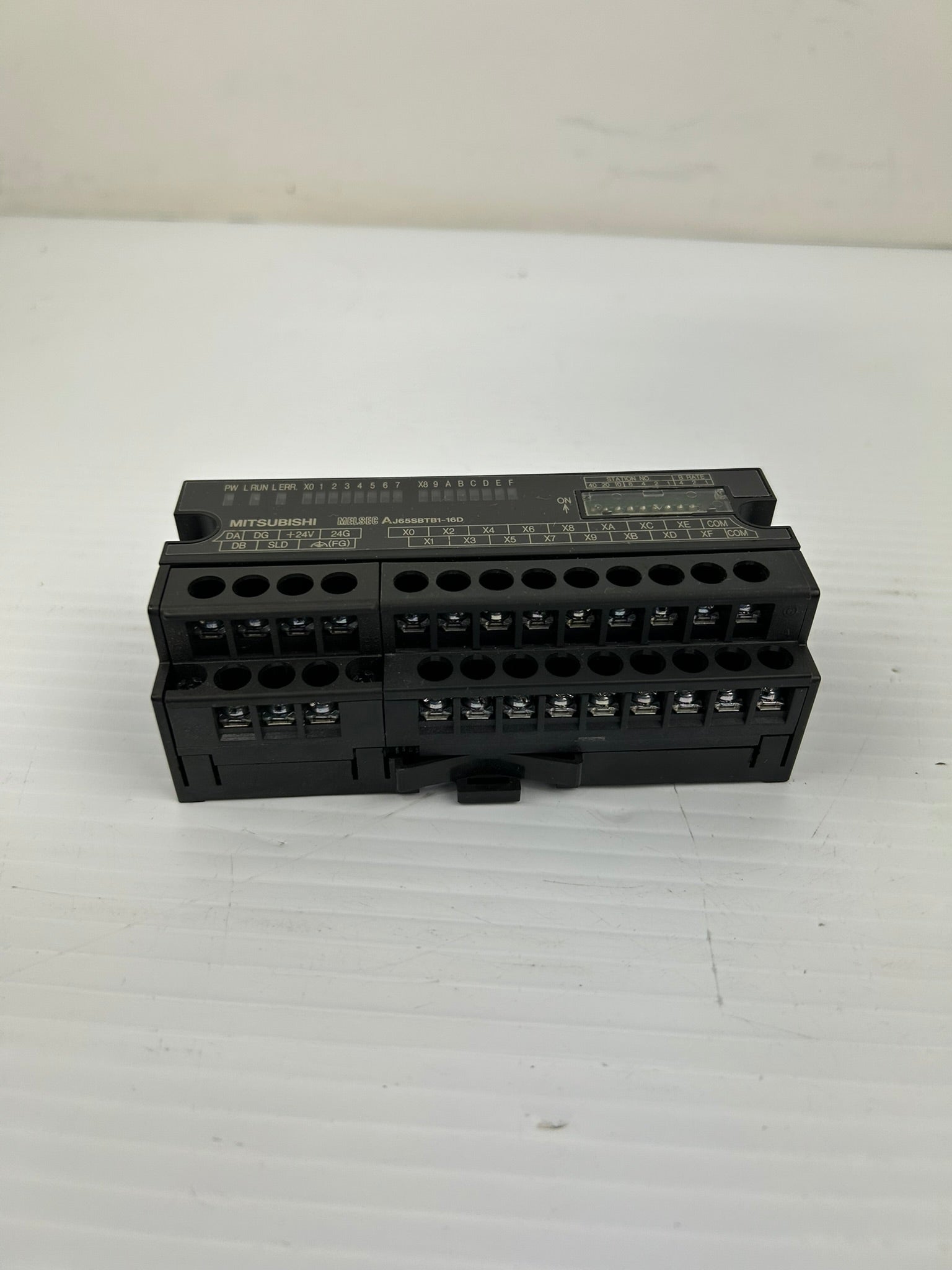 Mitsubishi Melsec AJ65SBTB1-16D CC-Link Input Unit 24VDC 7mA