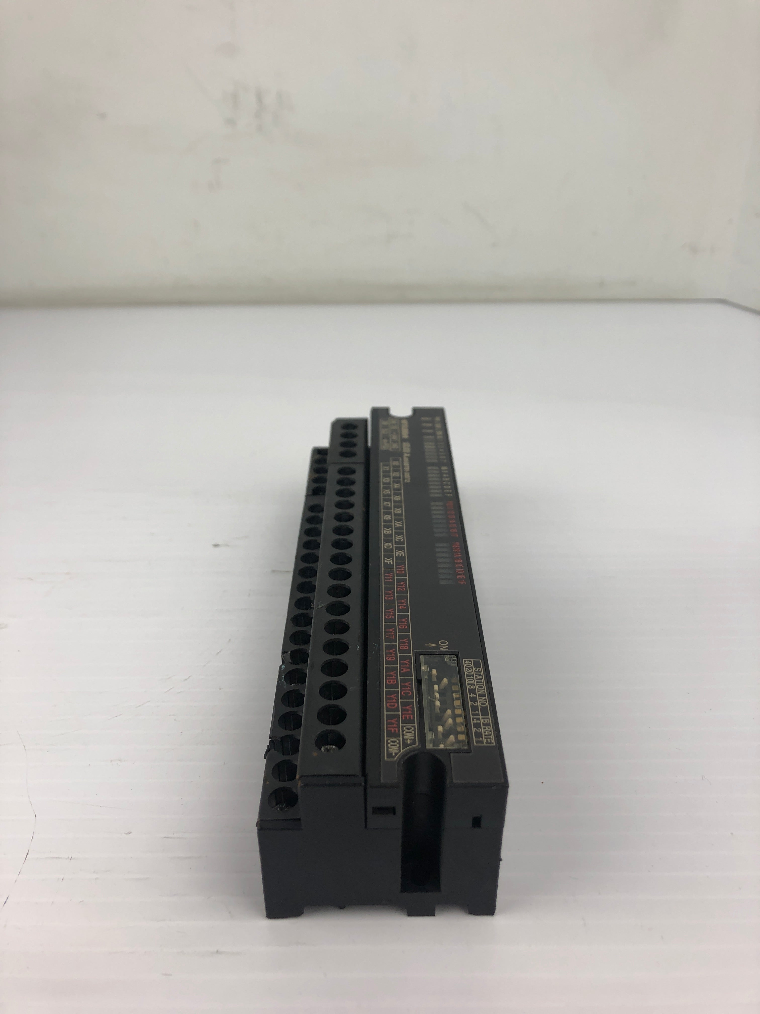 Mitsubishi AJ65SBTB1-32DT2 Input Output Unit 24VDC 7mA