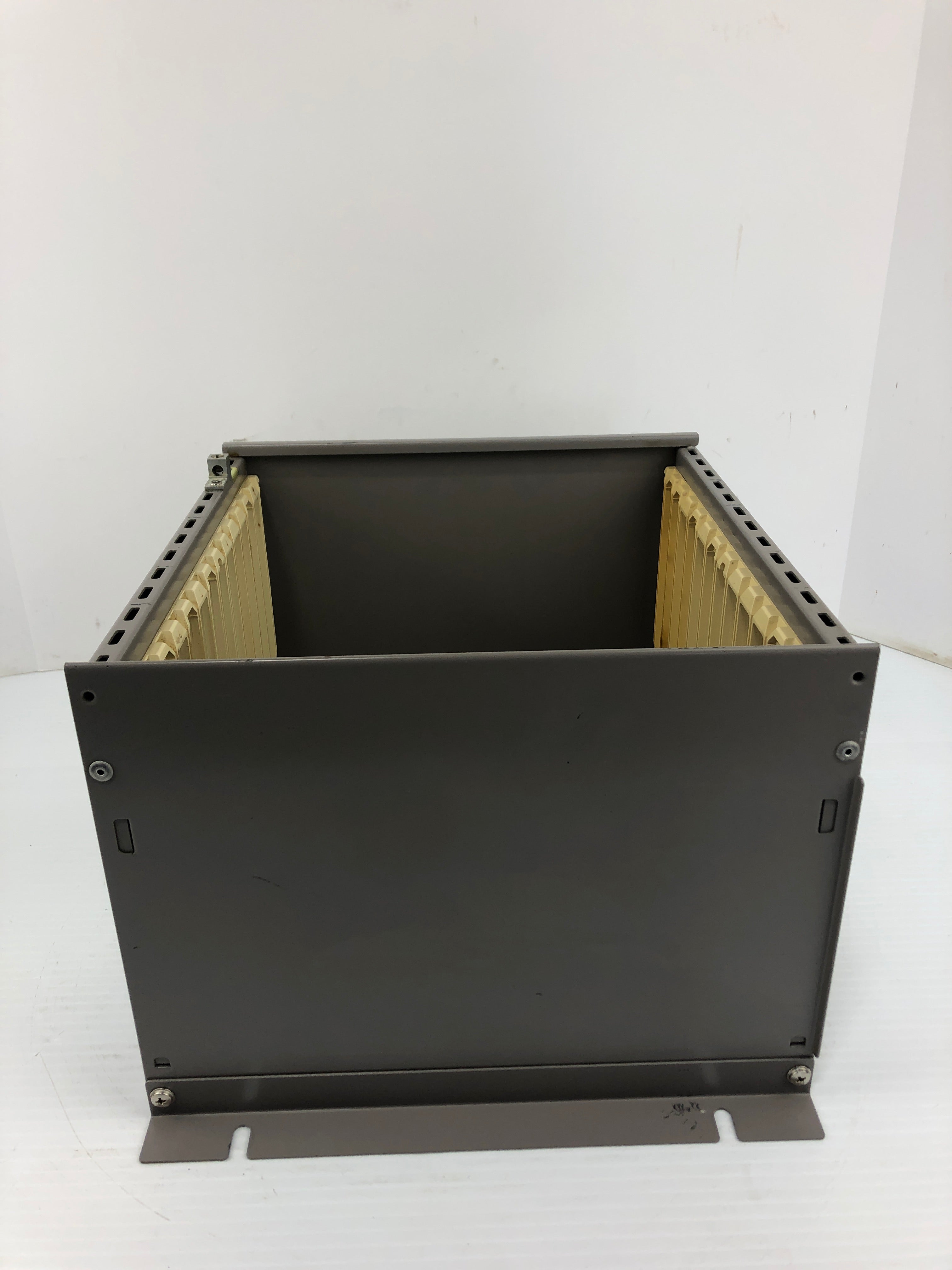Siemens 505-6508 Chassis Rack LR64027 Class I Div. 2