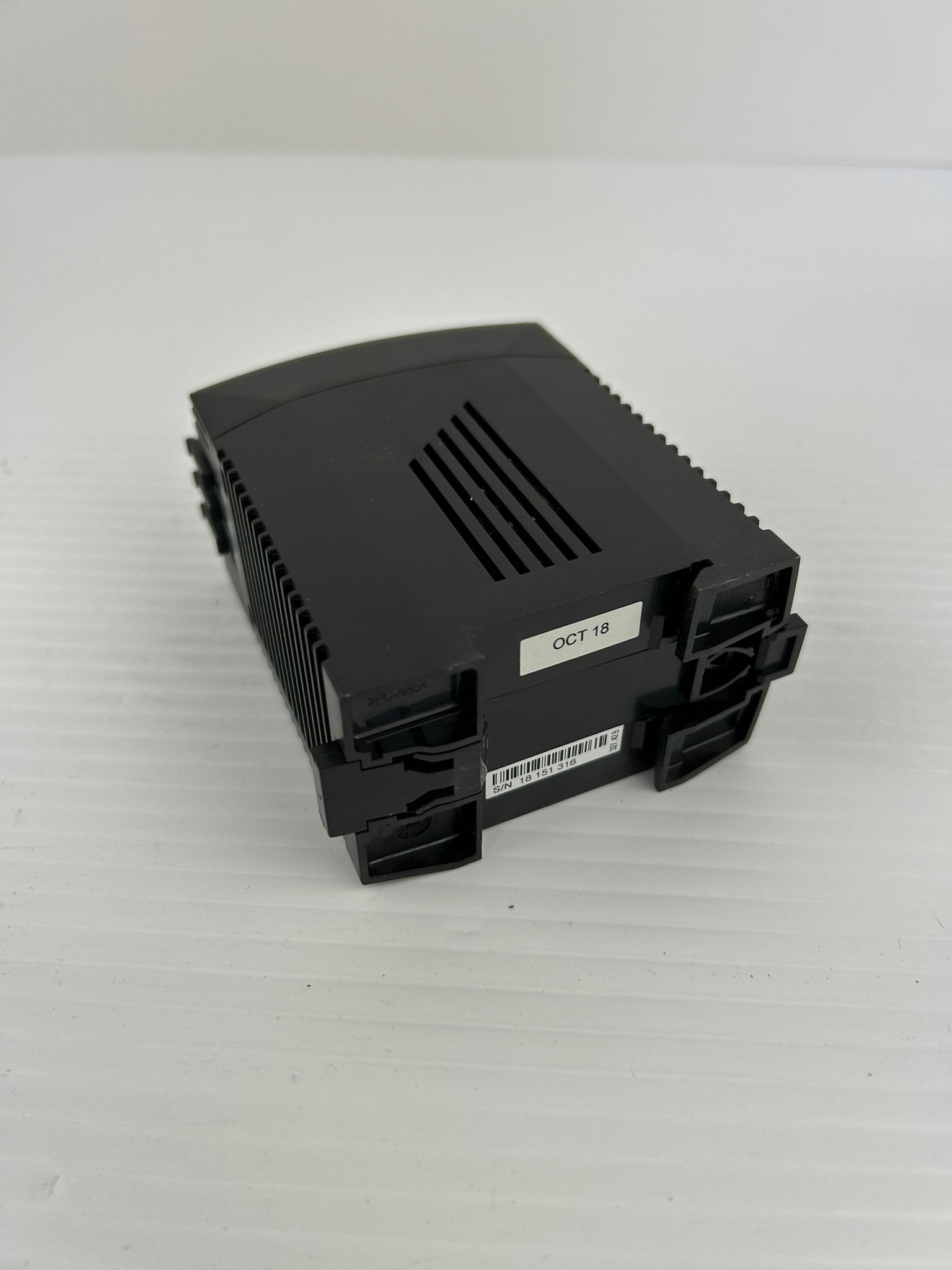 Allen Bradley 1606-XLP Power Supply 1606-XLP72E Series A 24-28V