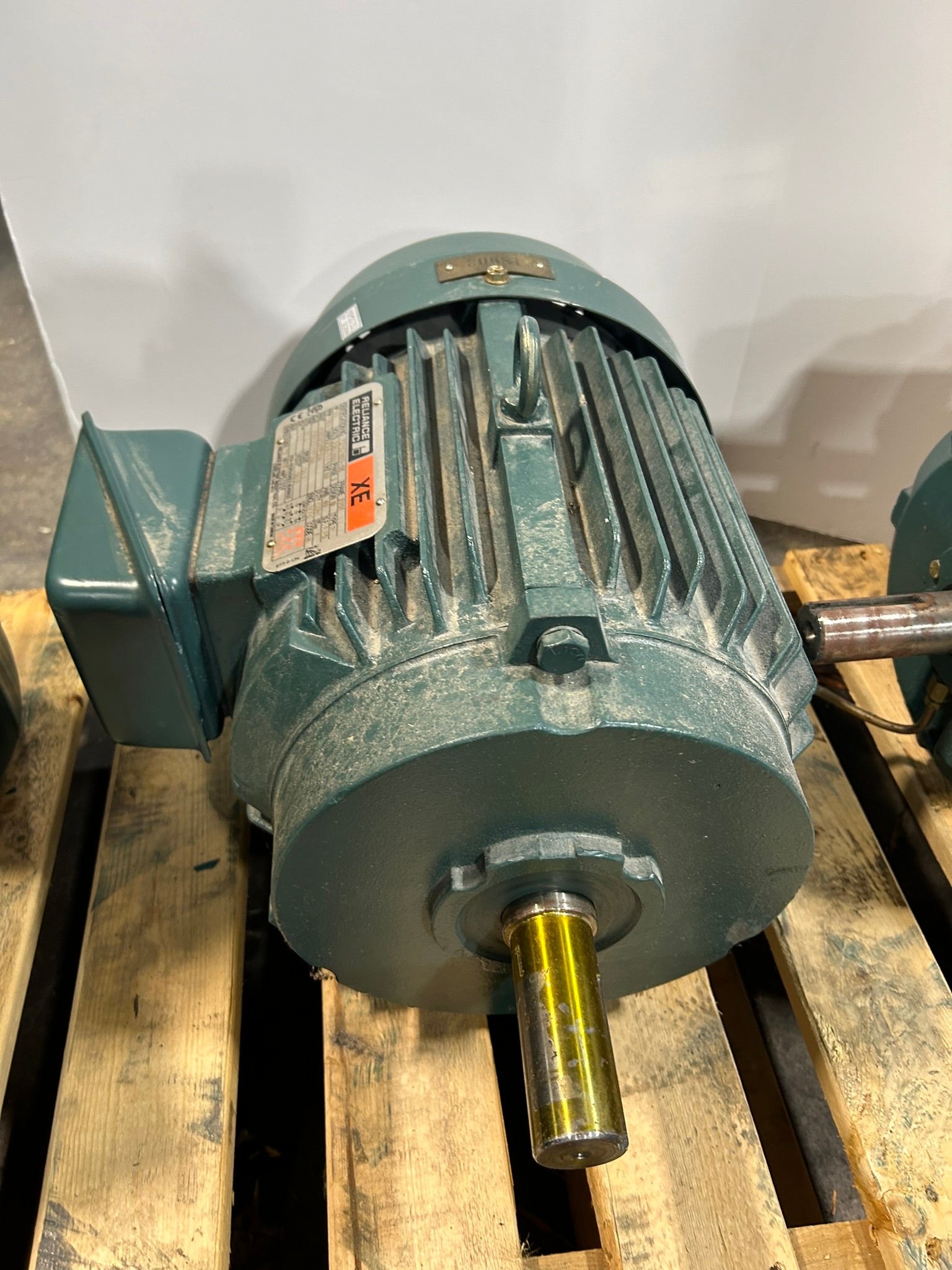 Reliance Electric P21G7403-DE AC Motor XE 10 HP 3 PH 1760 RPM 215T Frame