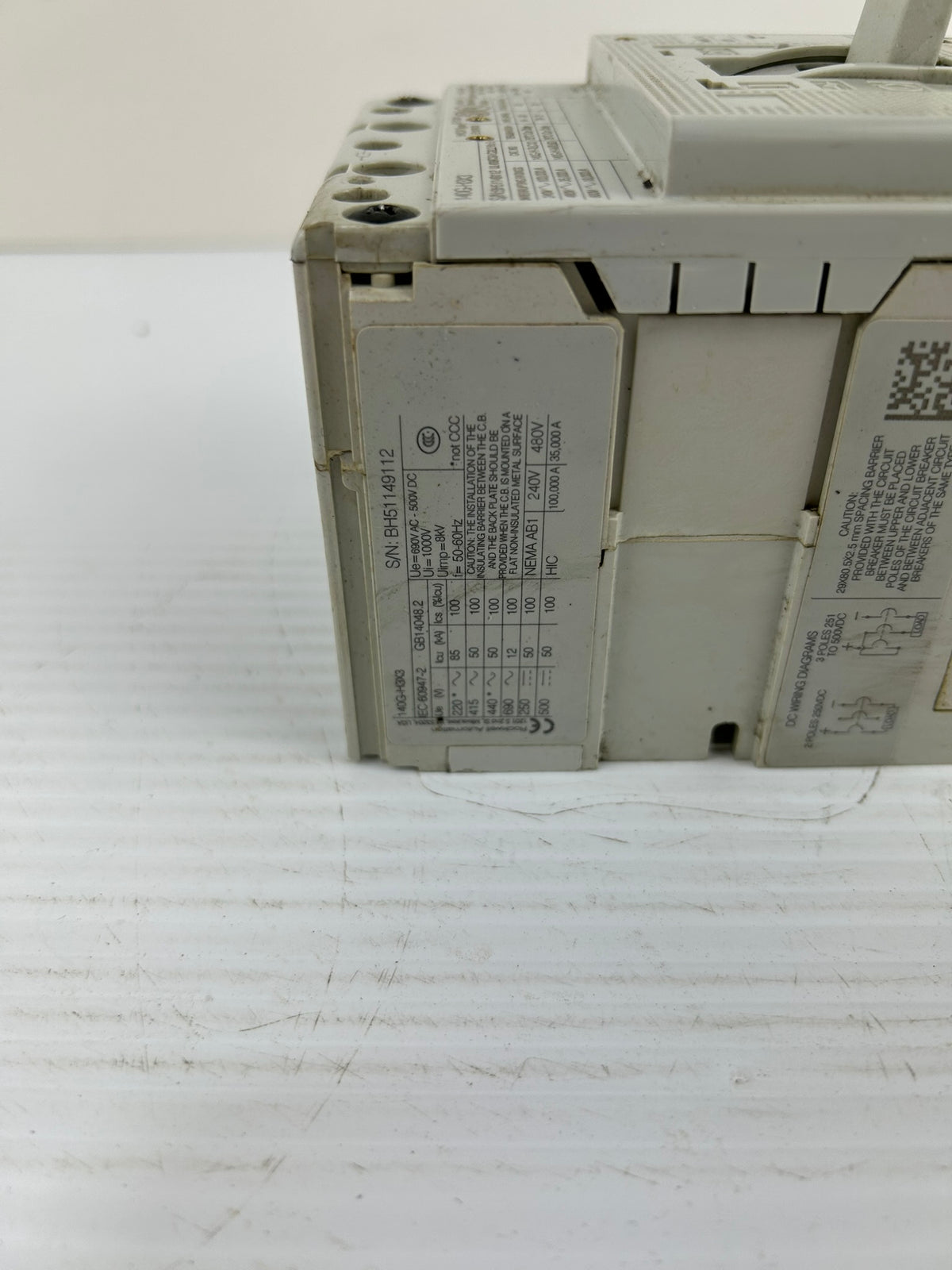 Allen Bradley 140G-H3C3-C60 Circuit Breaker Series A 140G-H3X3 480-600V 3P HACR