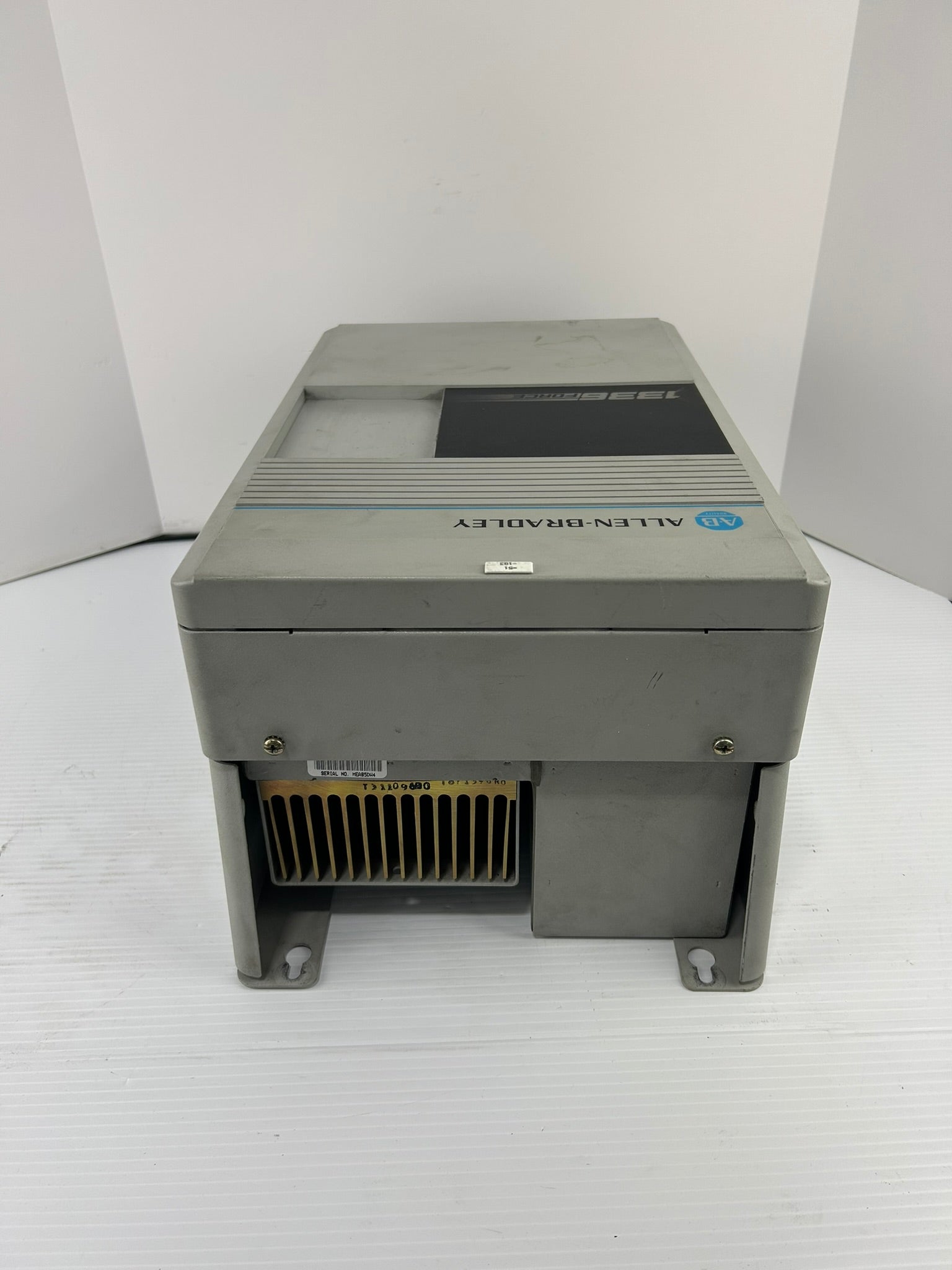 Allen-Bradley 1336T-B010-AA-GT1EN 1336 Force Drive Ser C 36kVA 480V 43A 3PH