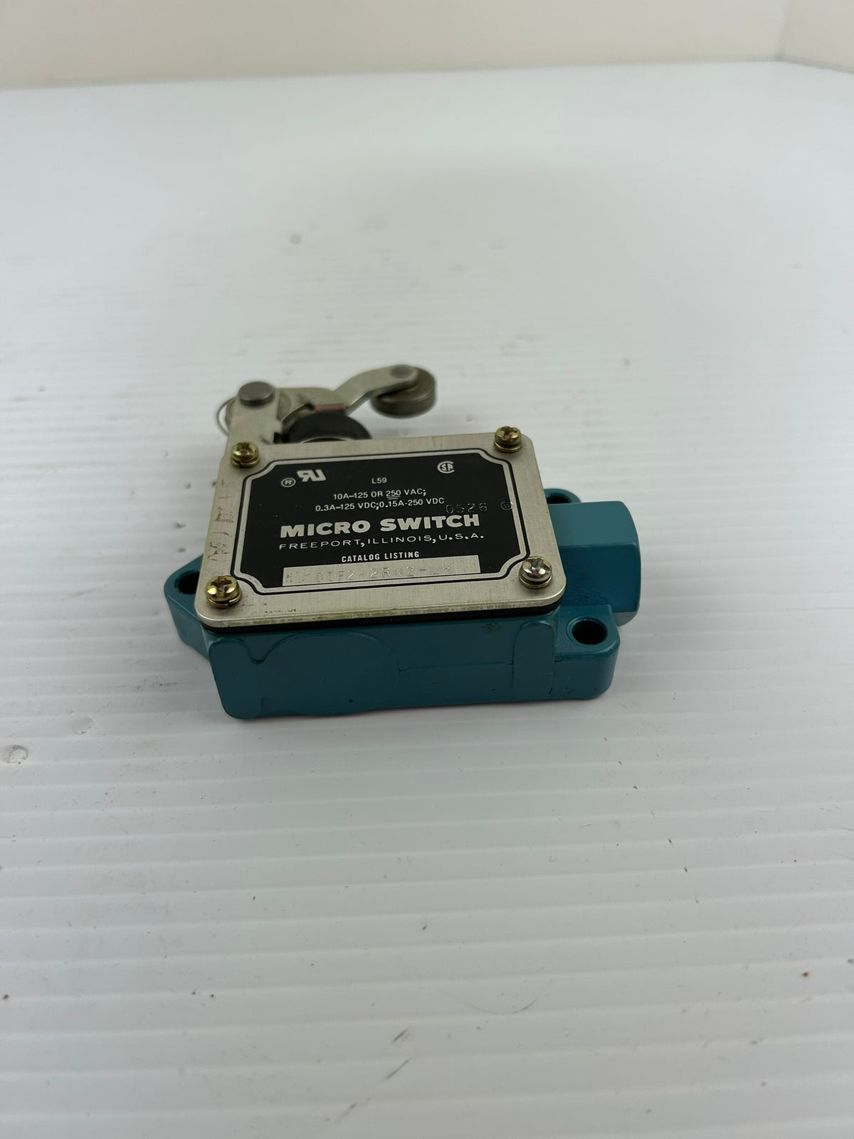 Micro Switch L59 Limit Switch Roller Lever 10A 125/250VAC DTF2-2RN2-LH