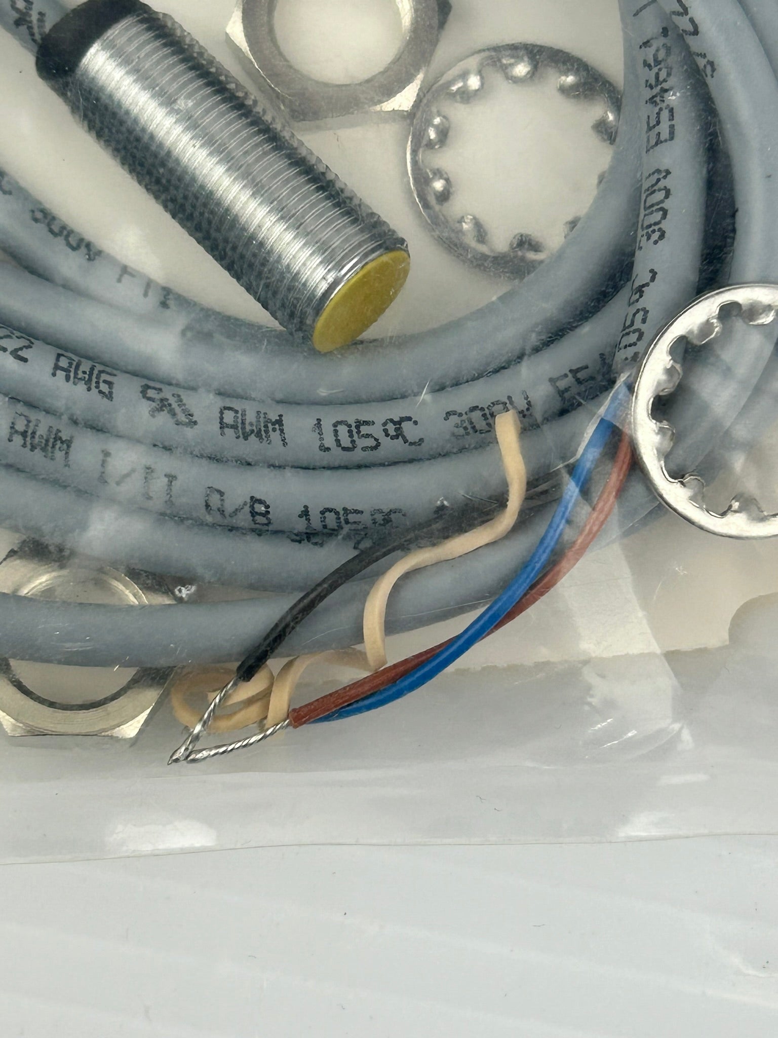 Turck BI2-G12K-AP6 Inductive Proximity Sensor 4670290 10-30 VDC 200mA