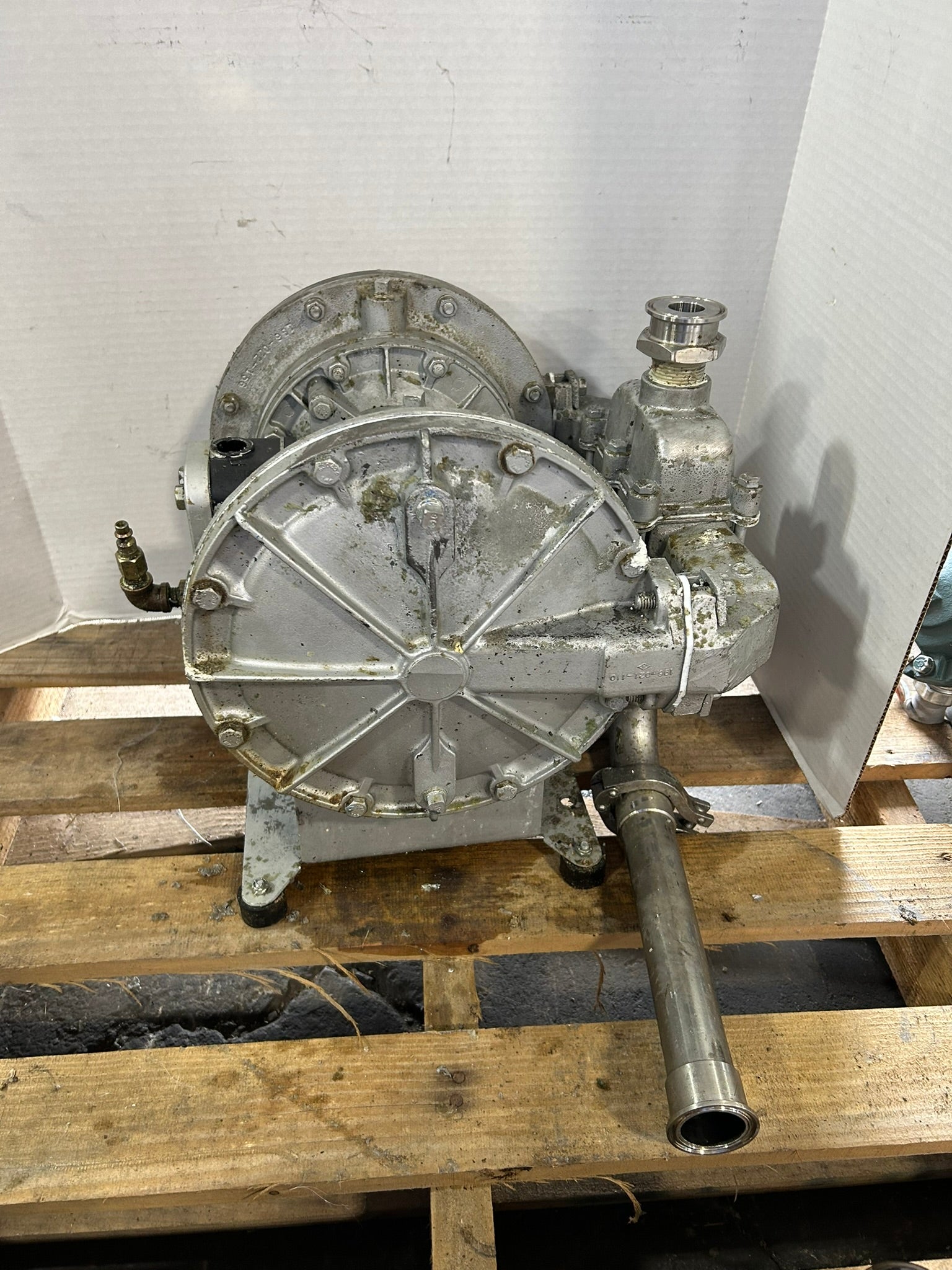 Sandpiper ST1-A Air Powered Double Diaphragm Pump DVG-4-SS Warren Rupp