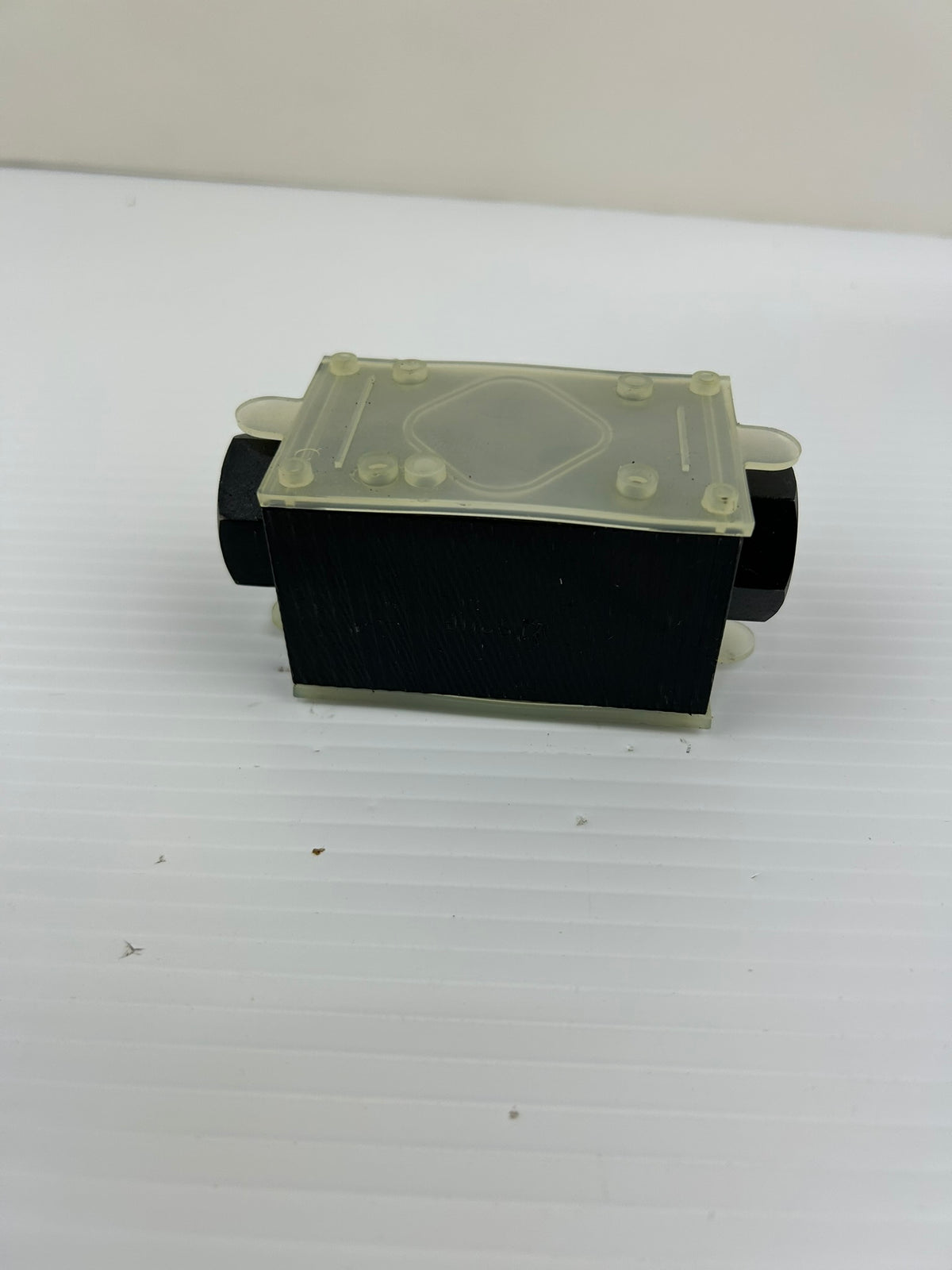 Eaton Vickers DGMPC-3-ABK-BAK-41 Pilot Operated Check Hydraulic Valve SystemStak