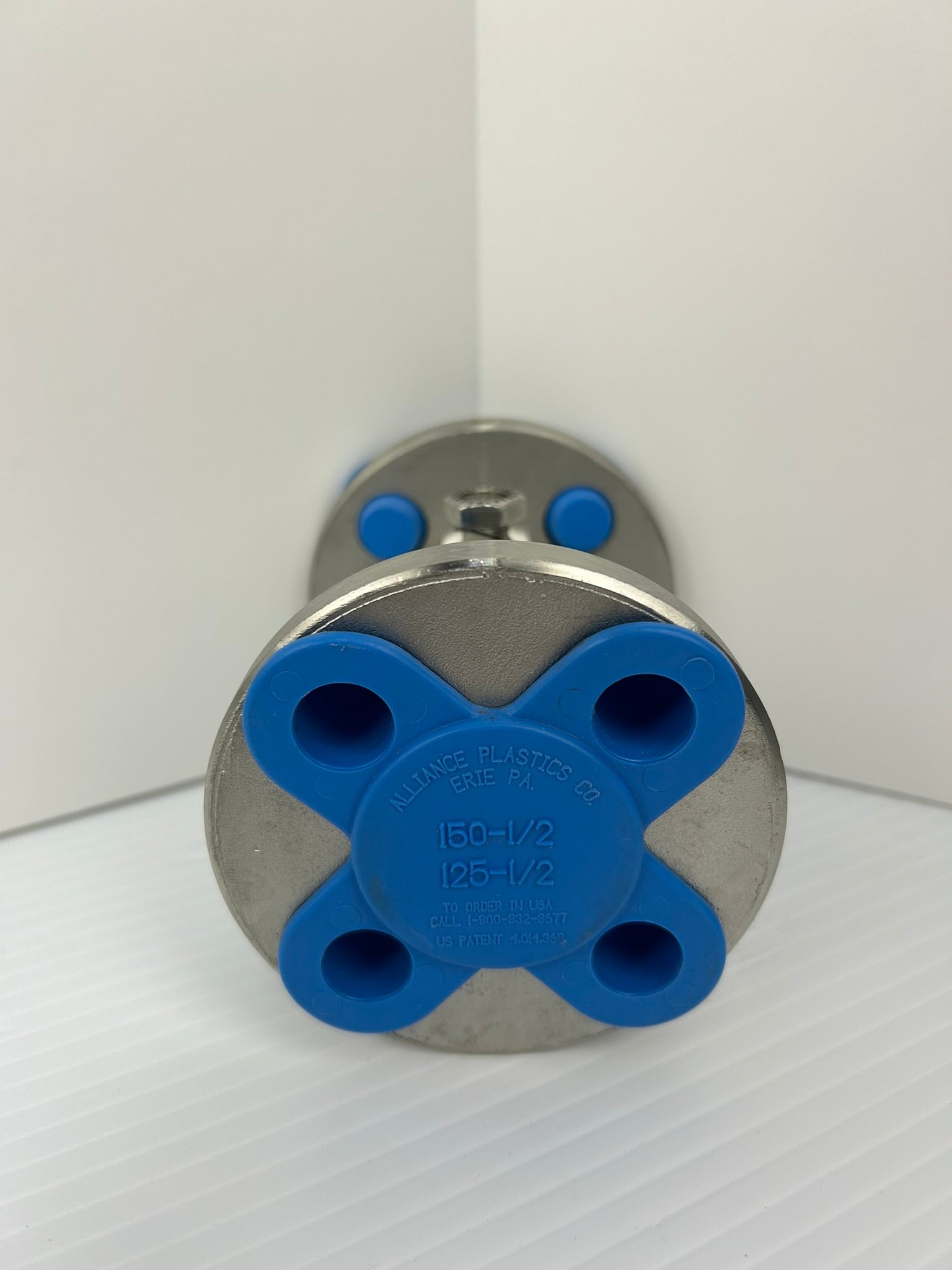 Apollo 87-103-02 Conbraco Flange Valve CF8M RTFE 1/2"