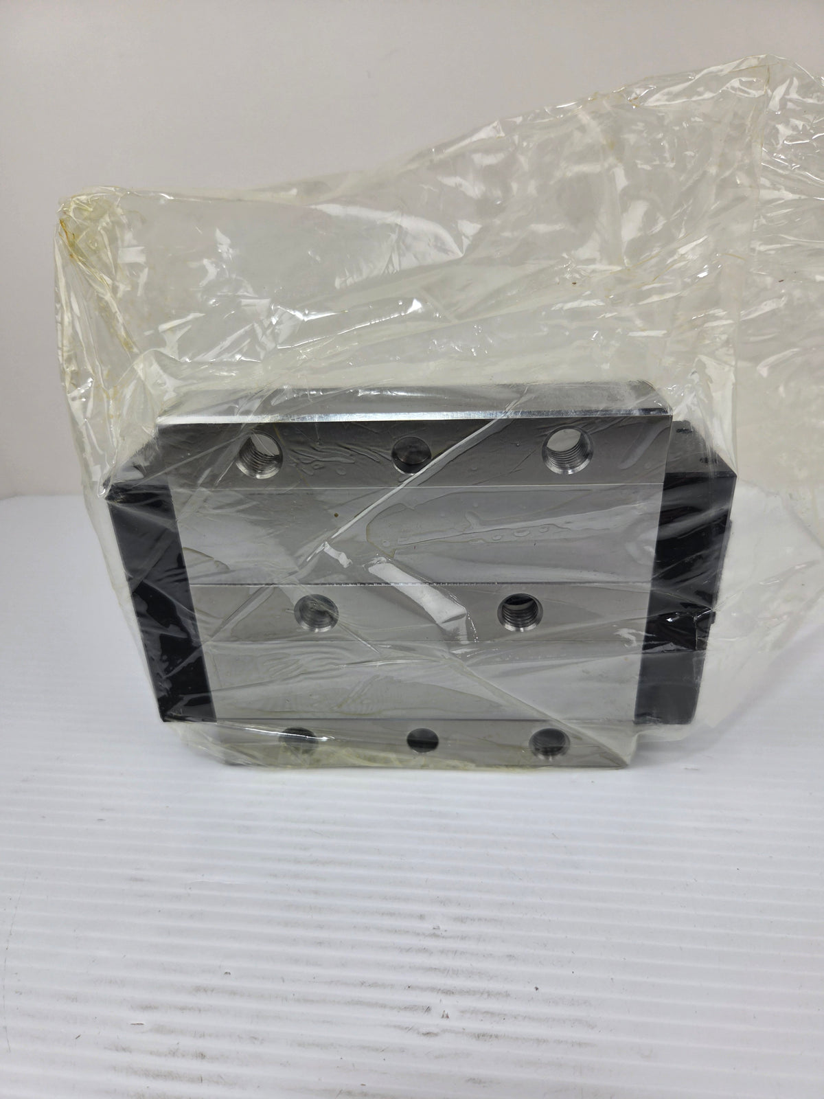 Rexroth R165351310 Linear Slider Guide Rail Ball Runner Block KWC-055-FLS-C1-H-2