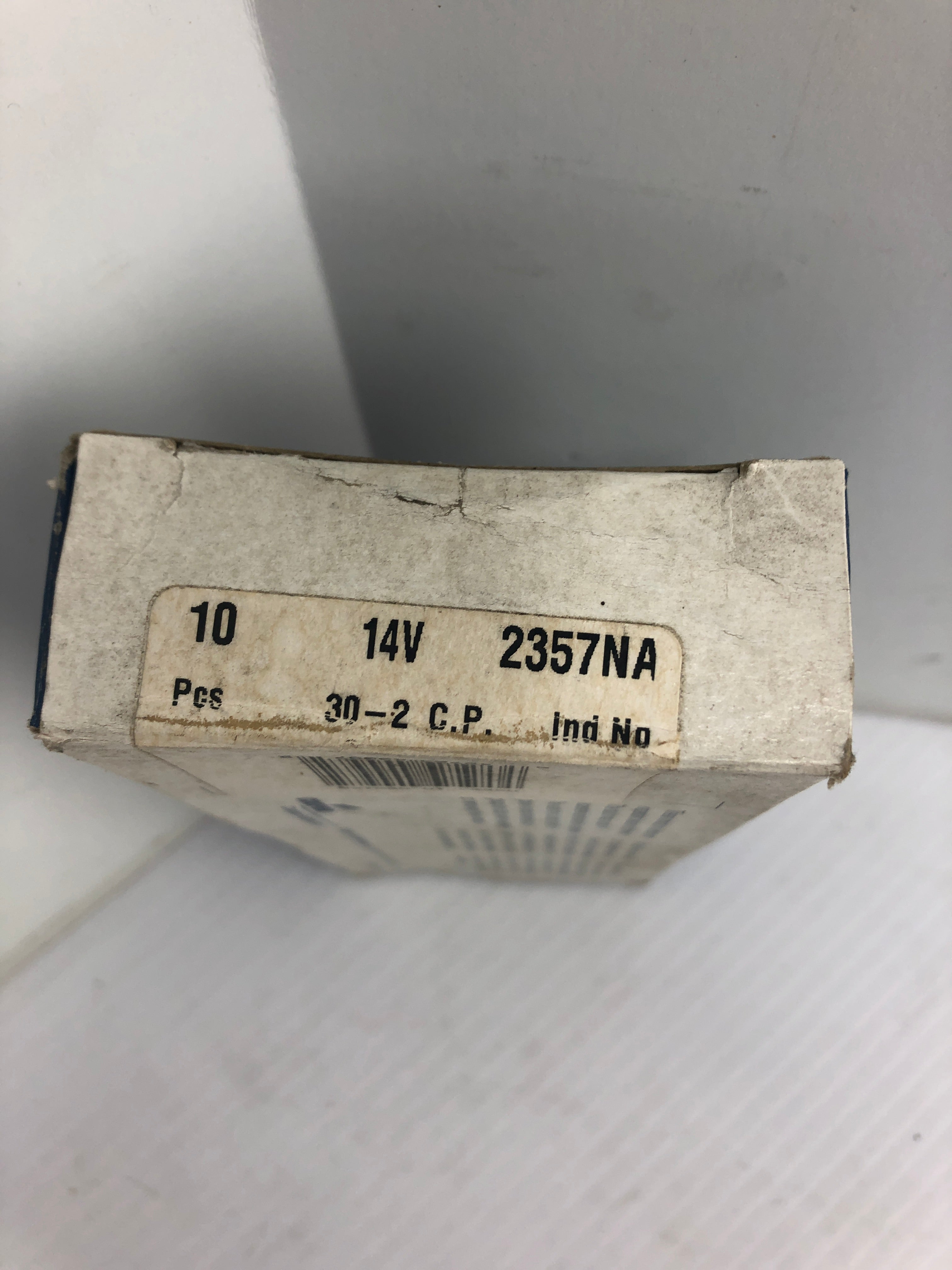 Wagner Miniature Lamp 2357NA Light Bulbs 14V - Lot of 2