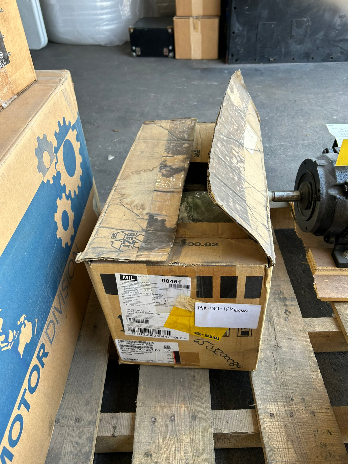 Siemens 1FK6060-6AF71-1TG0 AC Servo Motor 3-Phase 1FK6 Simotics
